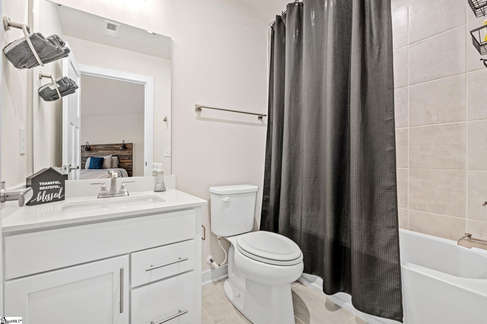 425 Oswego Court Property Photo 20