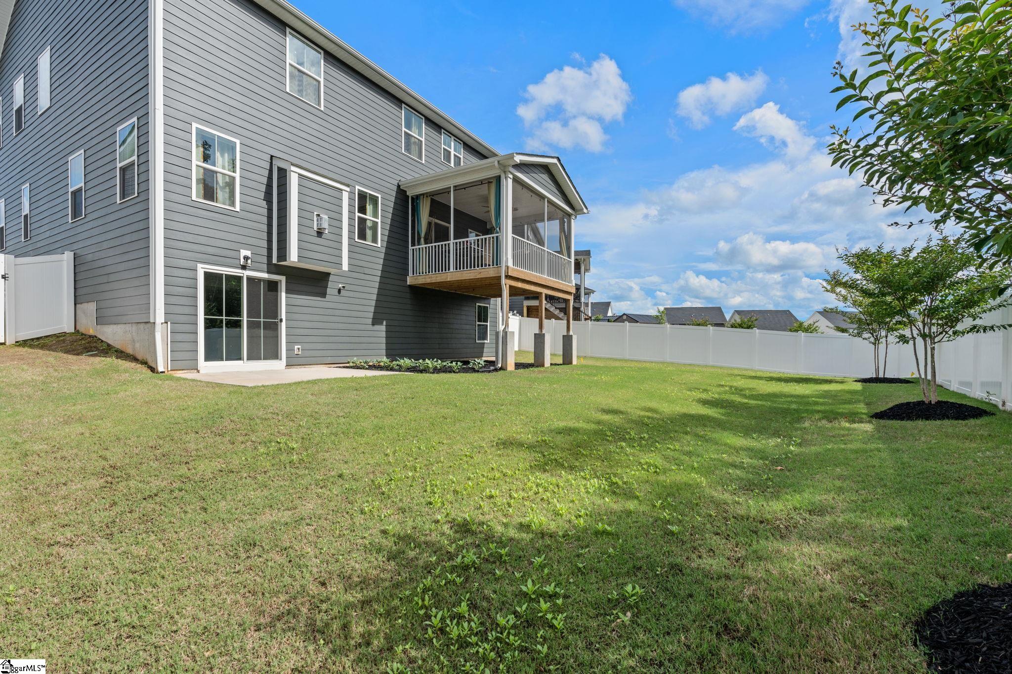 425 Oswego Court Property Photo 40