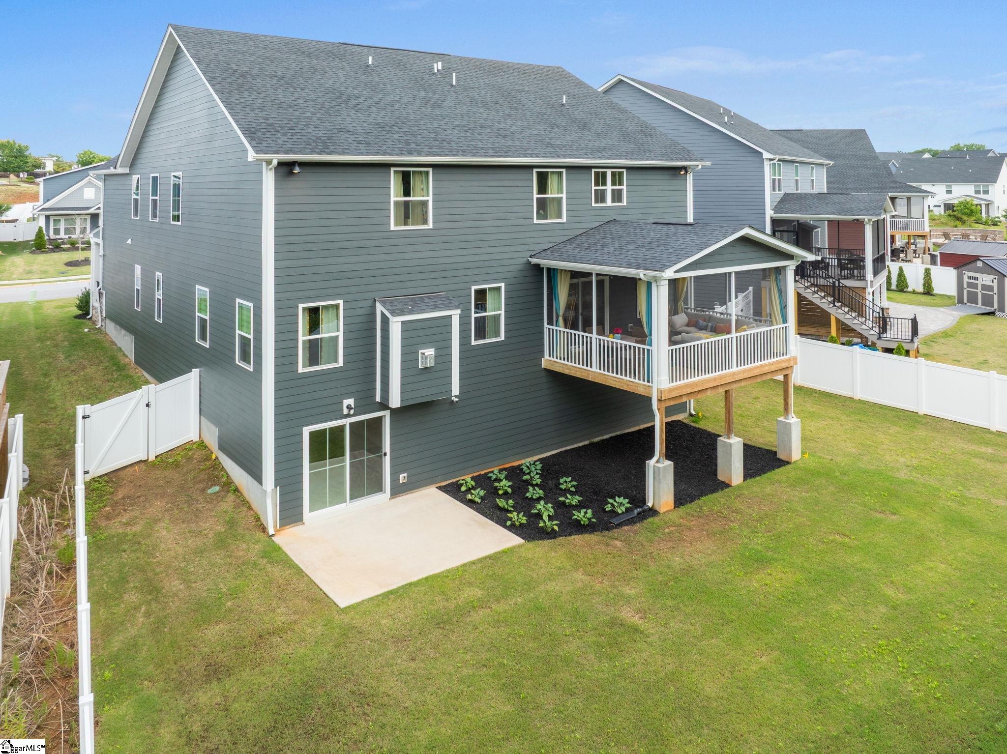 425 Oswego Court Property Photo 42