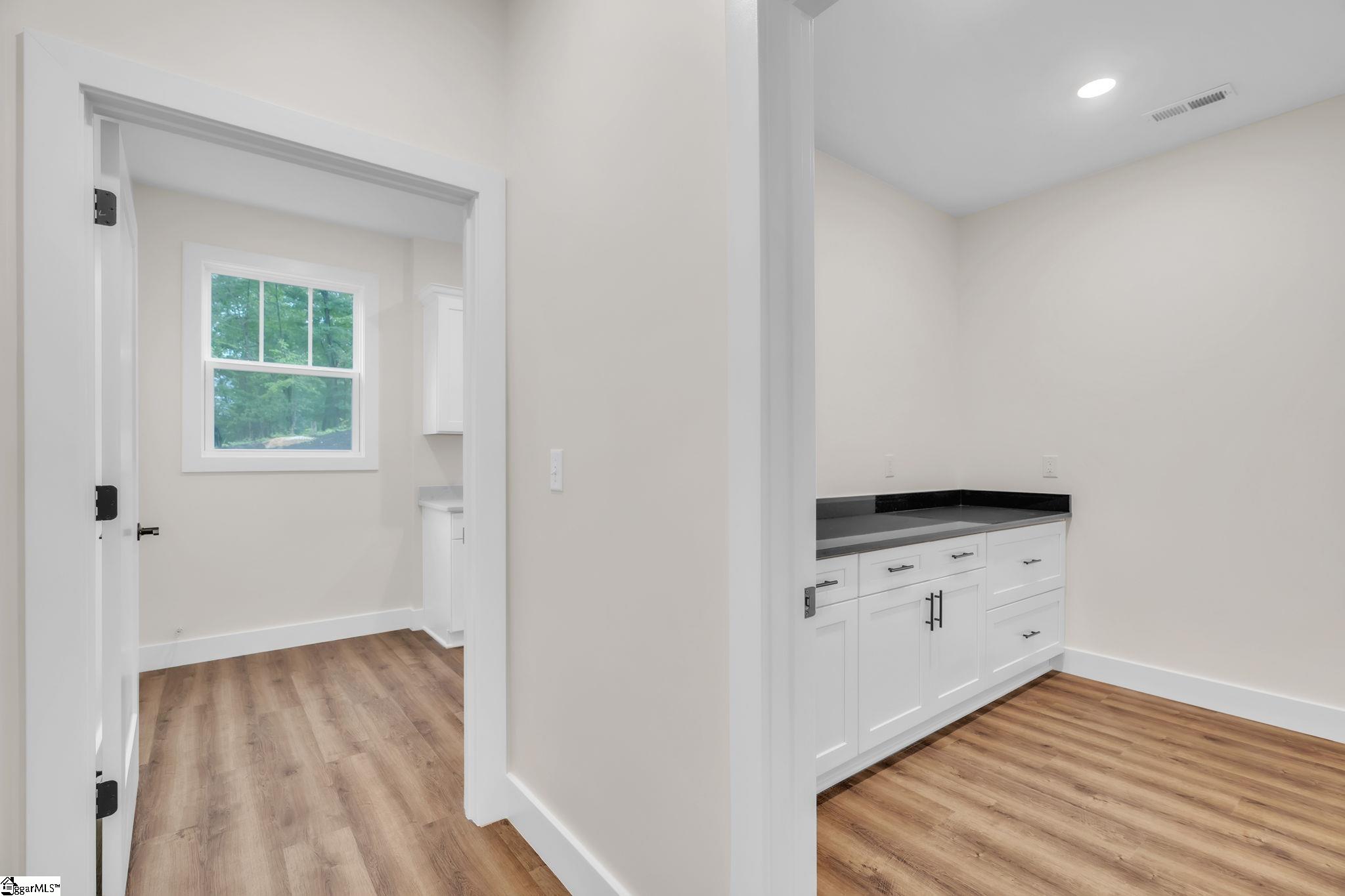 800 Glassy Road Property Photo 11
