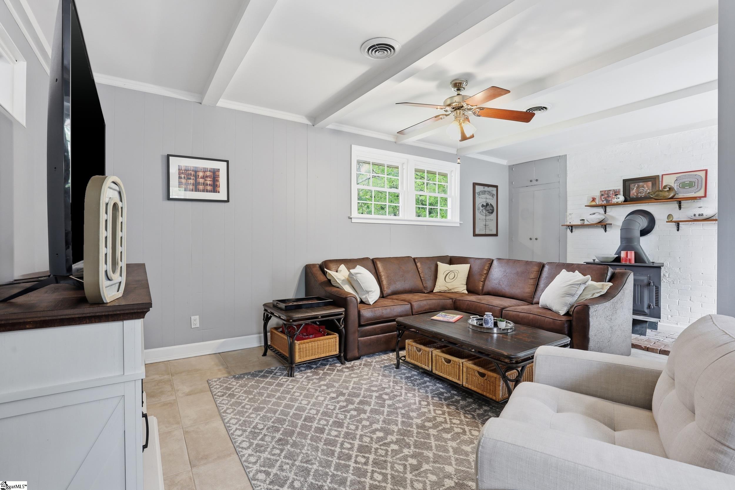 17 Inglewood Drive Property Photo 16