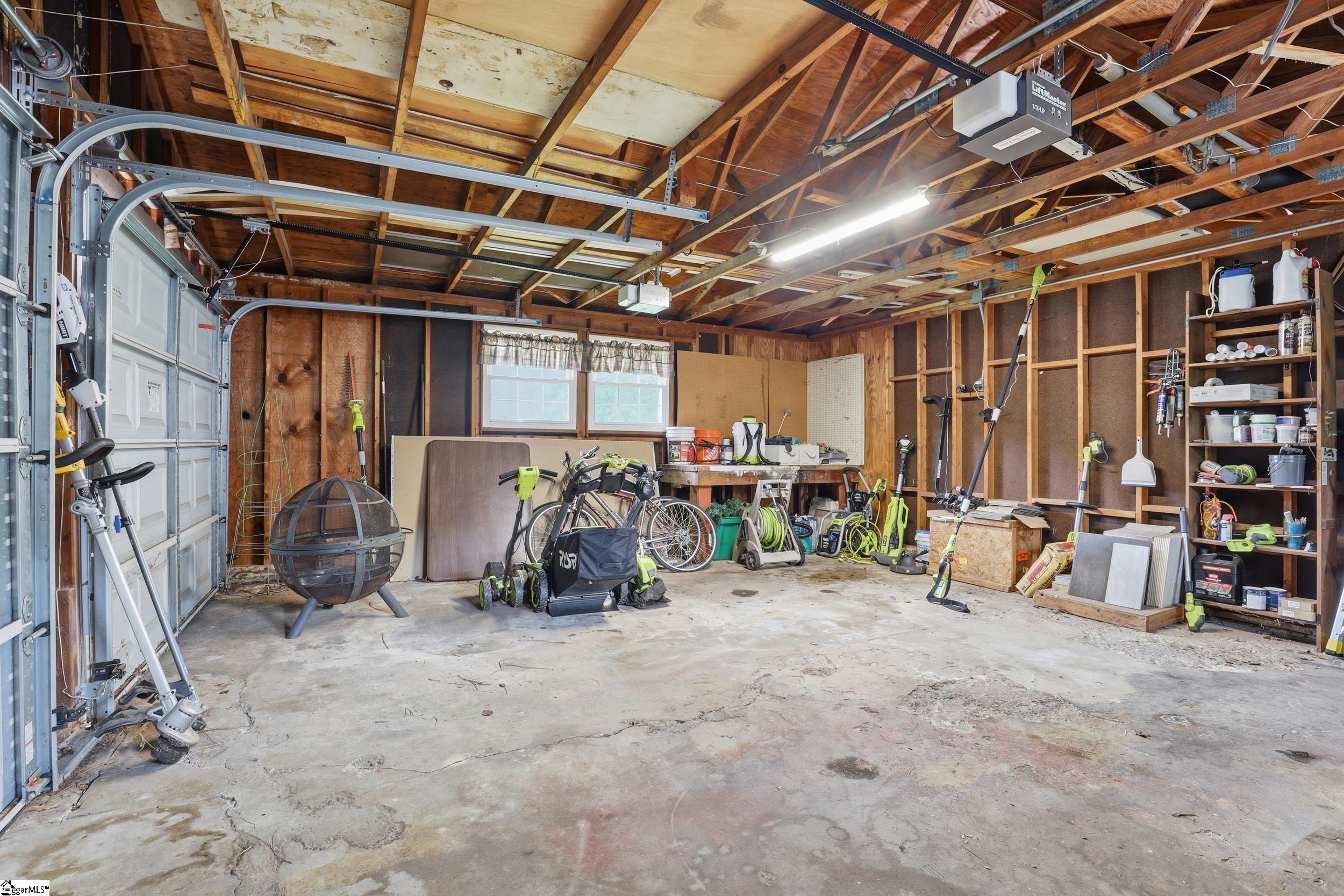 17 Inglewood Drive Property Photo 31