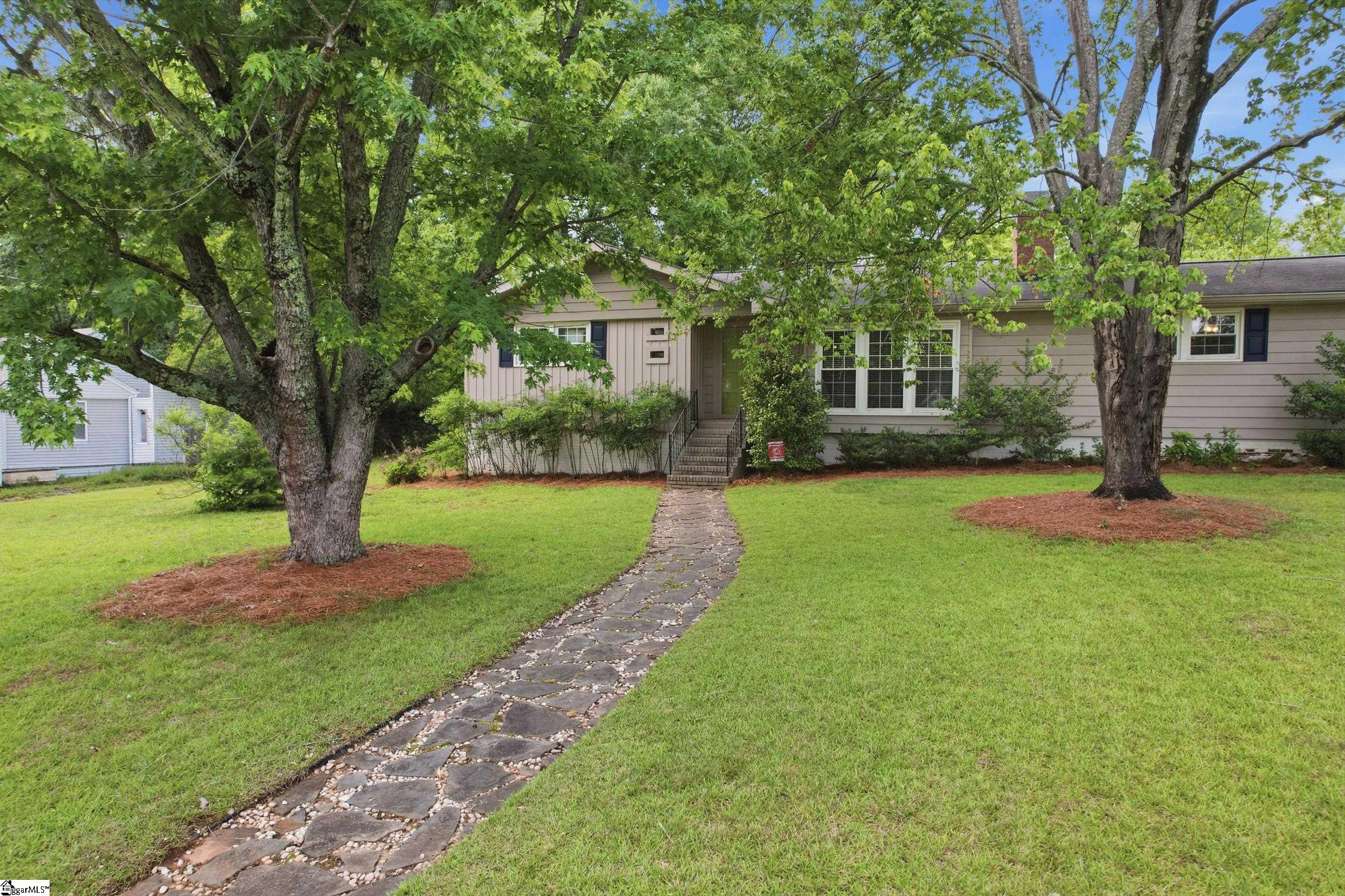 17 Inglewood Drive Property Photo 43
