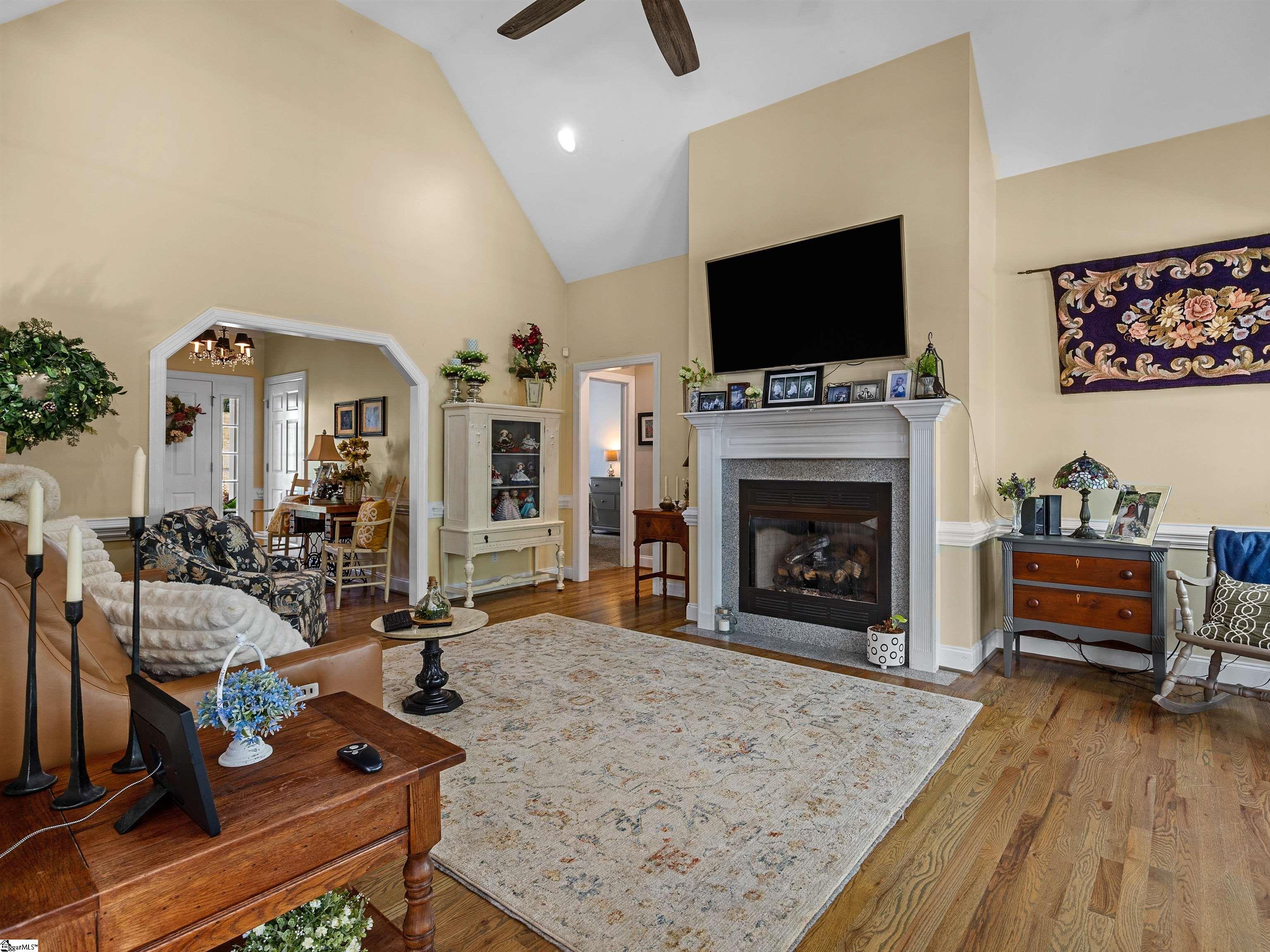 379 Shallowford Drive Property Photo 8