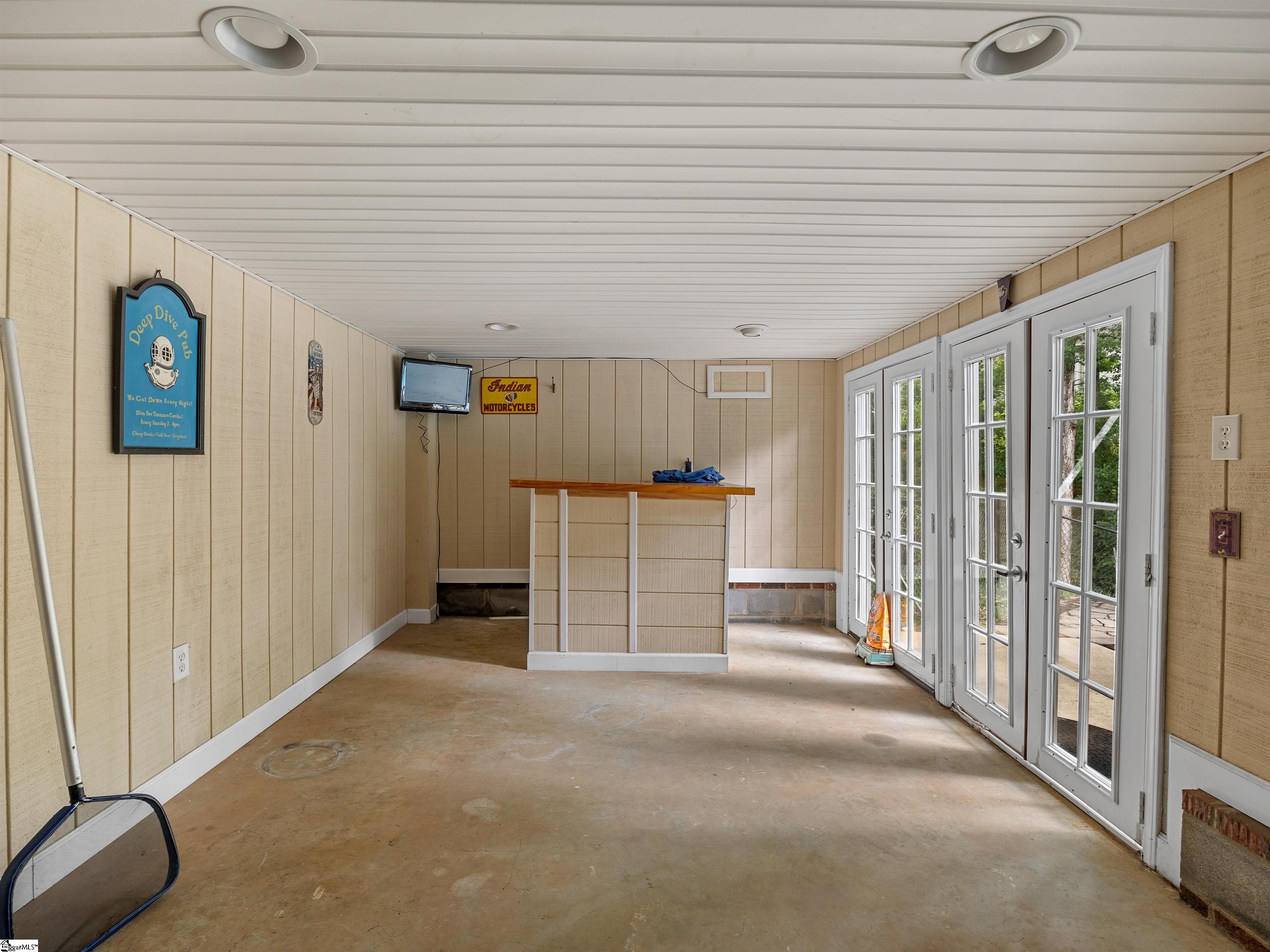 379 Shallowford Drive Property Photo 40