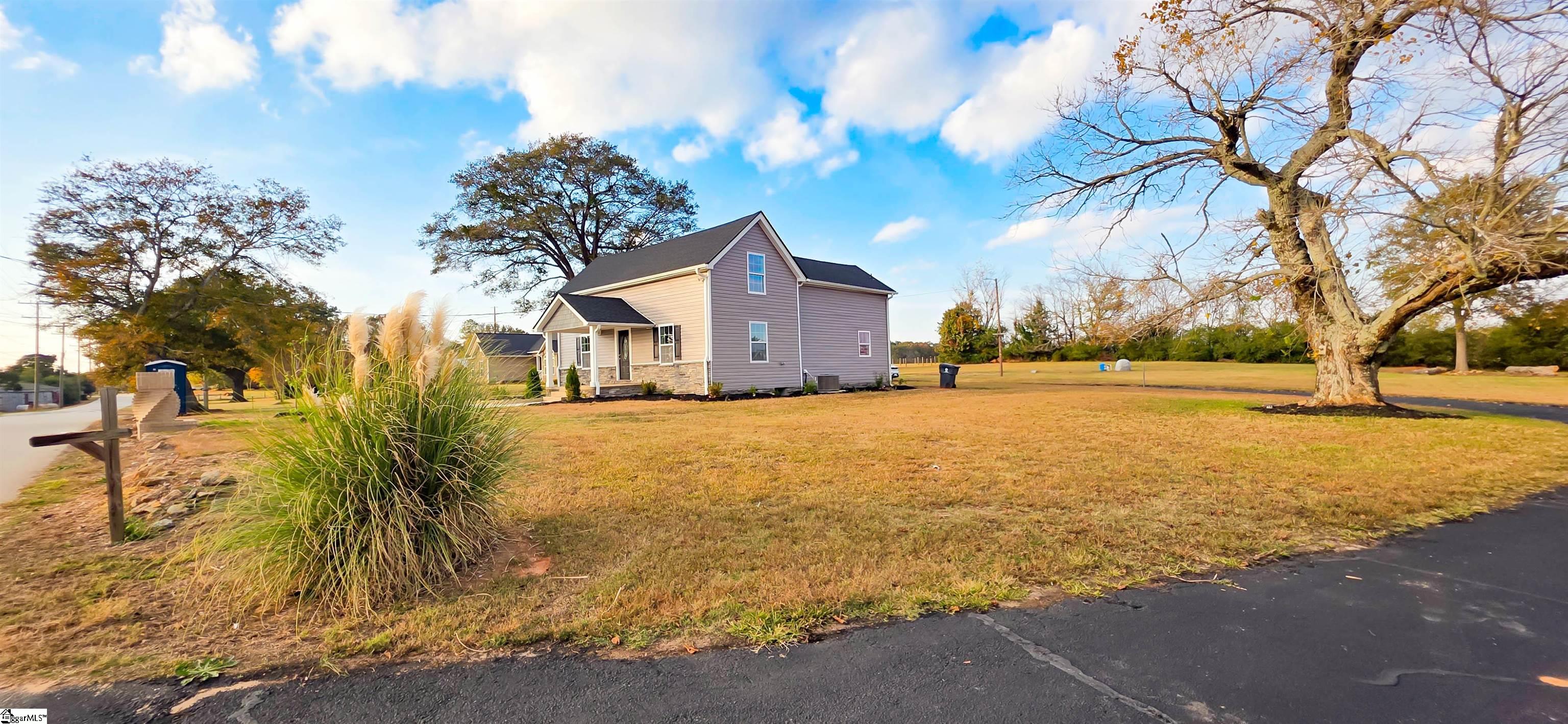 19 Holcombe Road Property Photo 7