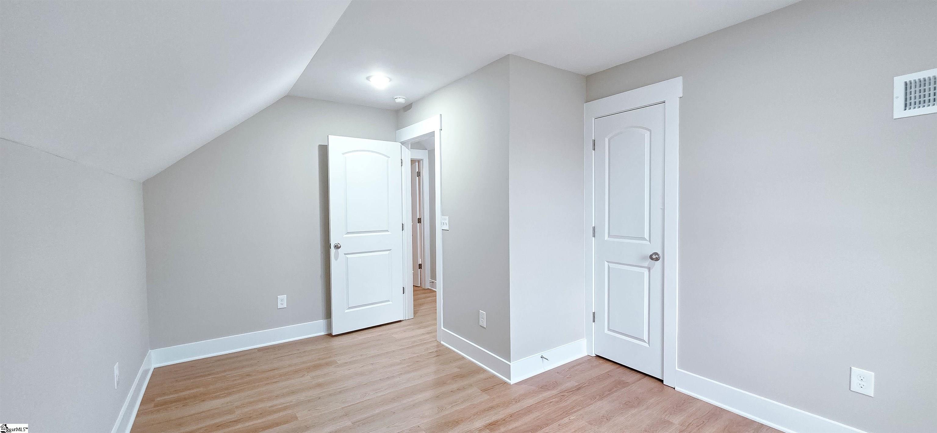 19 Holcombe Road Property Photo 34