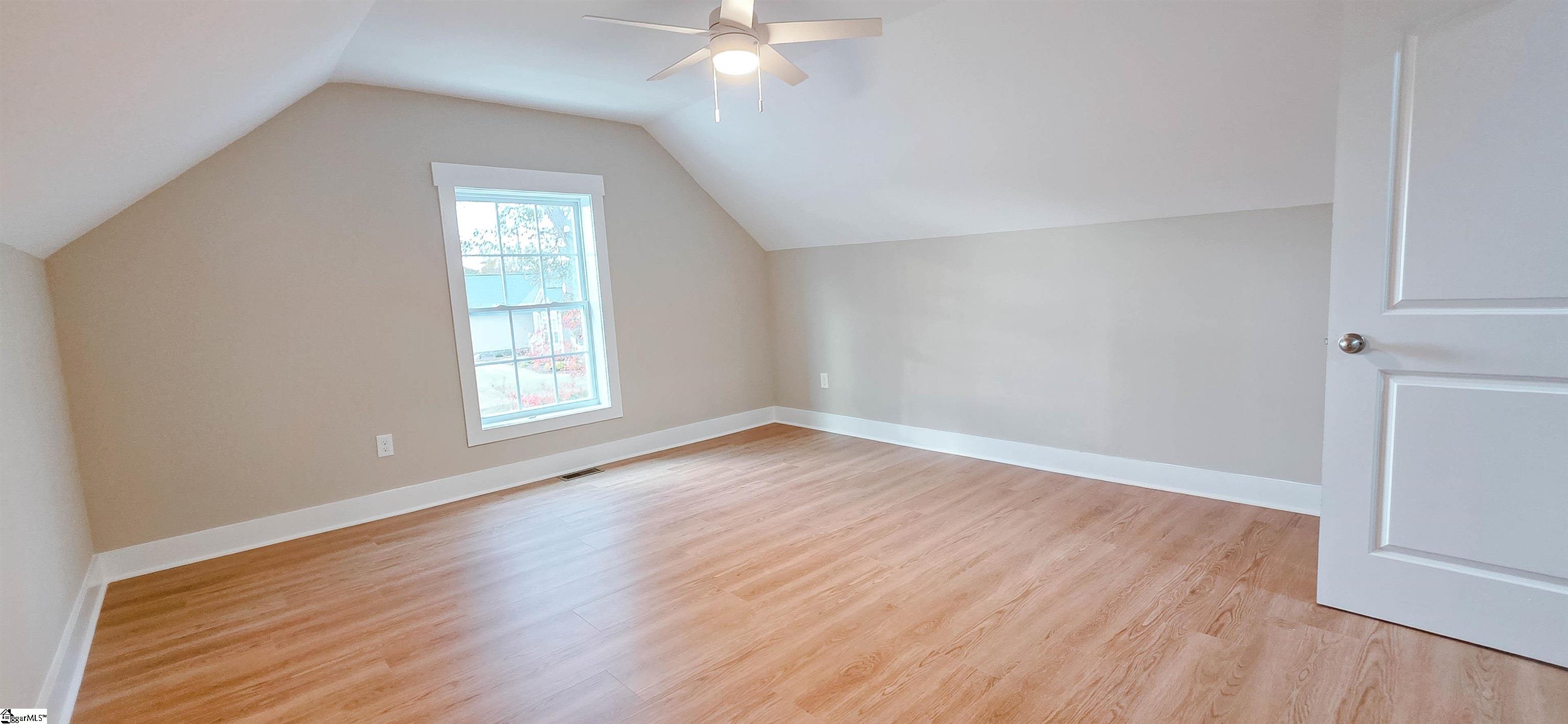 19 Holcombe Road Property Photo 36