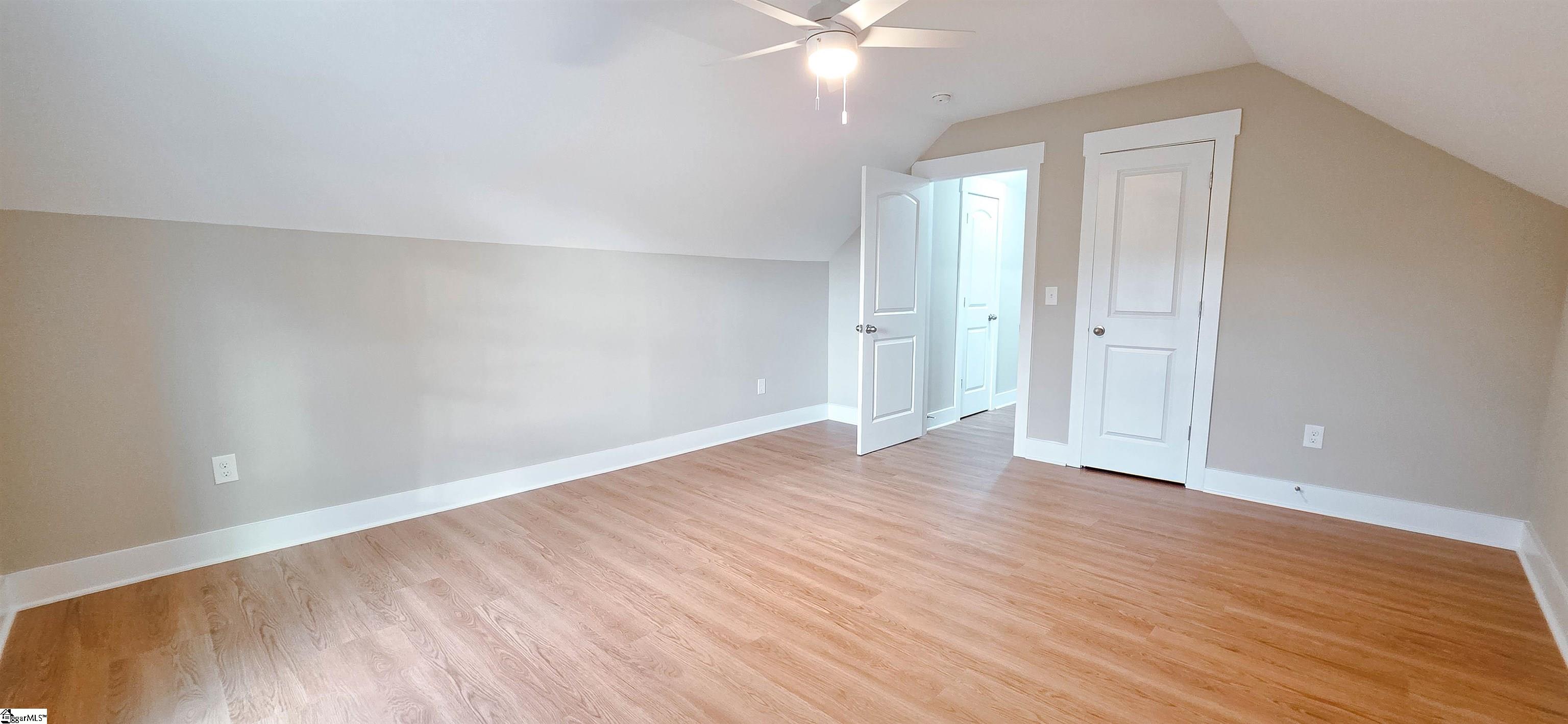 19 Holcombe Road Property Photo 37
