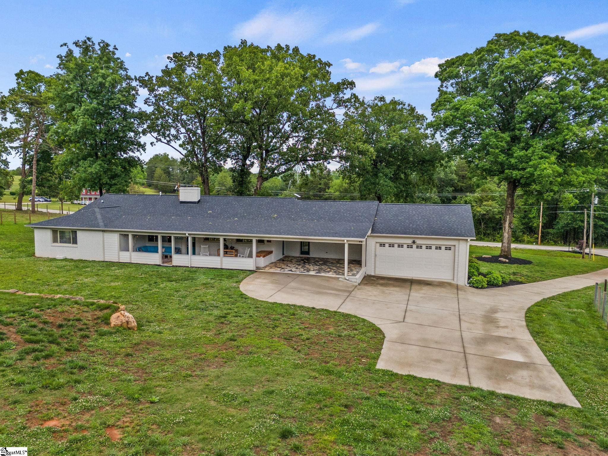 9401 Old White Horse Road Property Photo 4