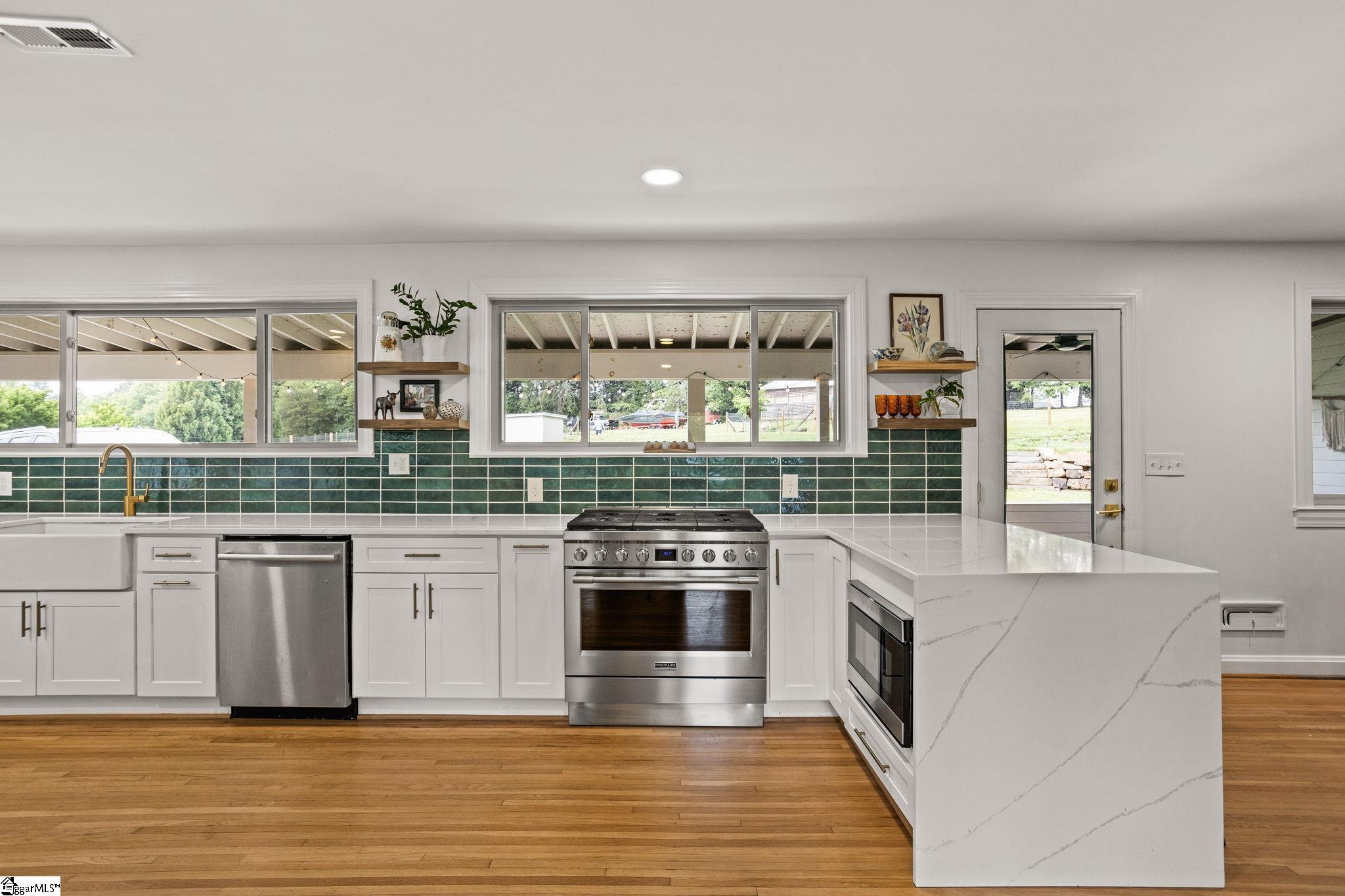 9401 Old White Horse Road Property Photo 10