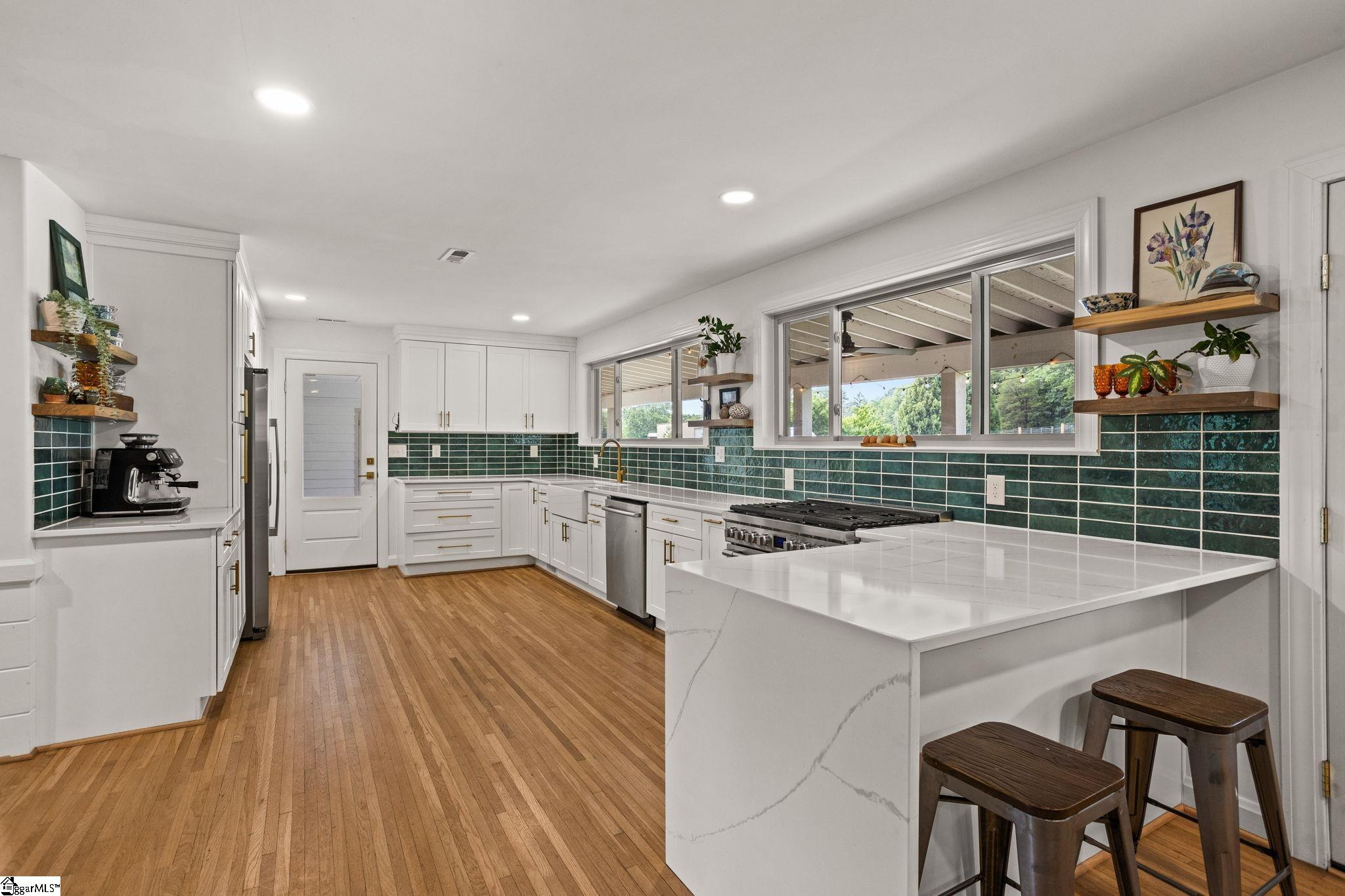 9401 Old White Horse Road Property Photo 11