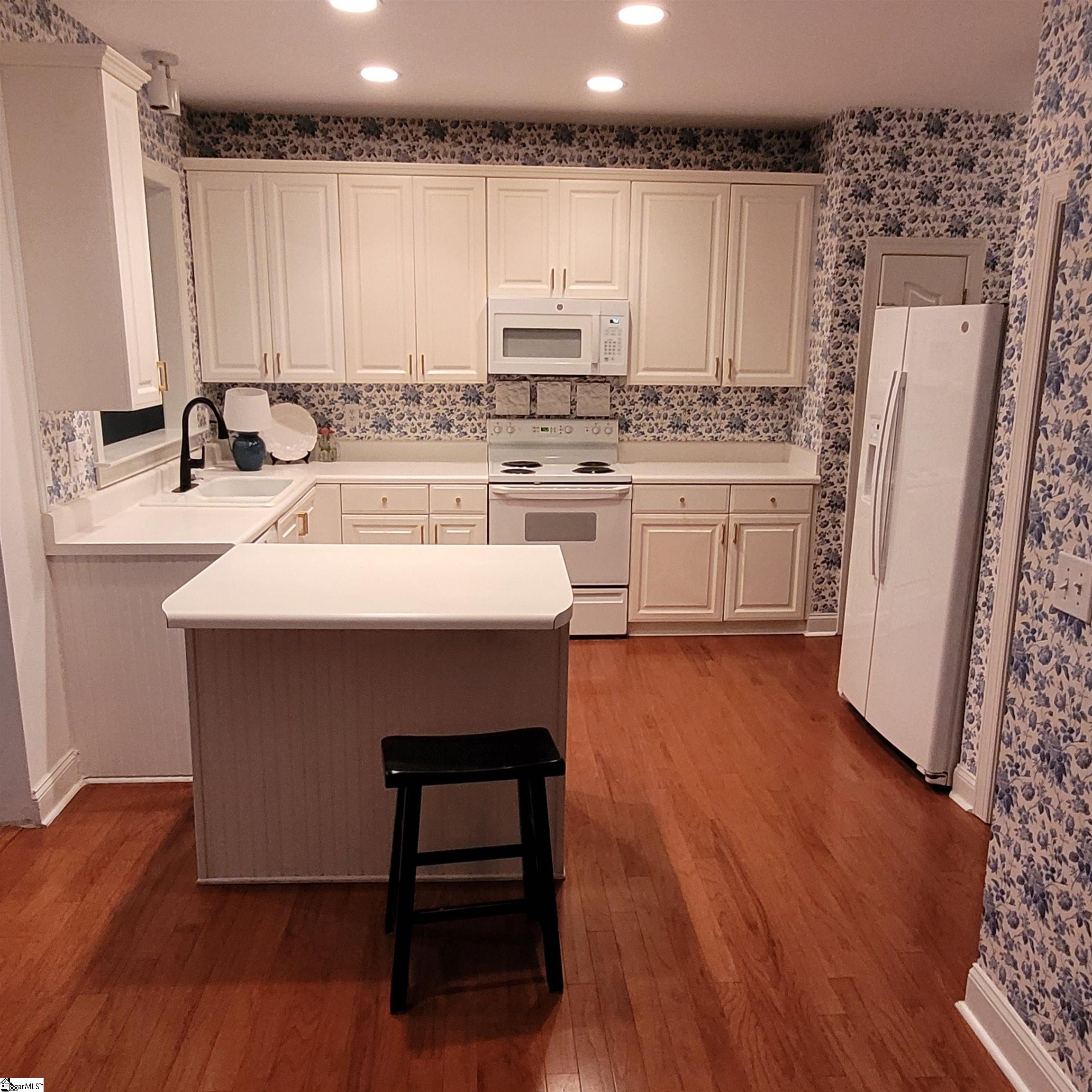 205 N Antigo Court Property Photo 6
