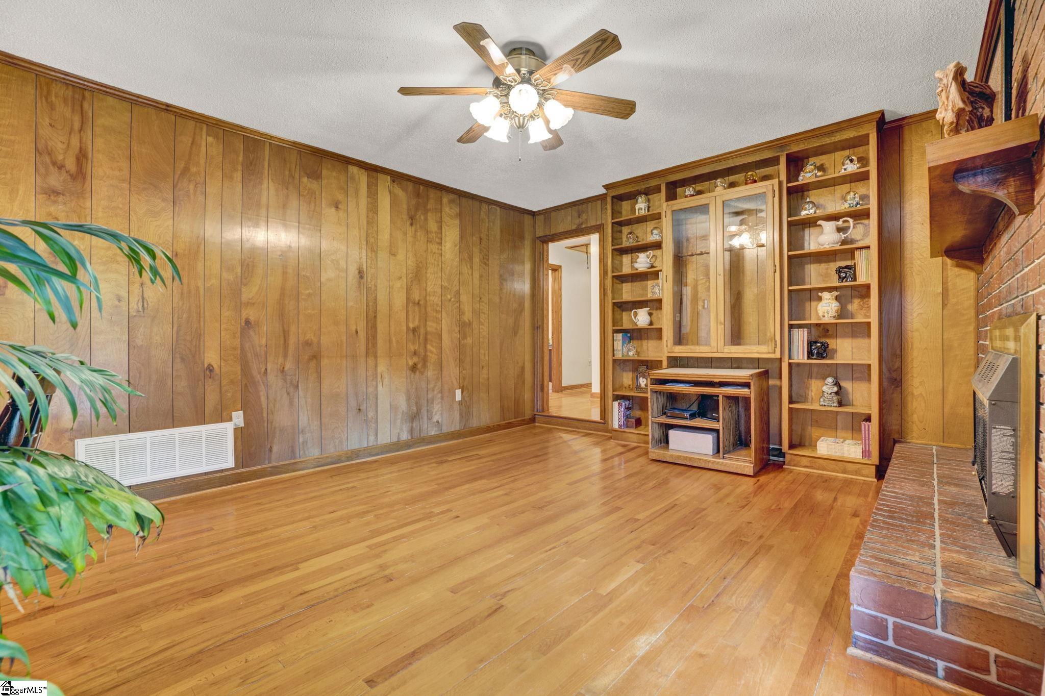207 Fair Place Property Photo 6