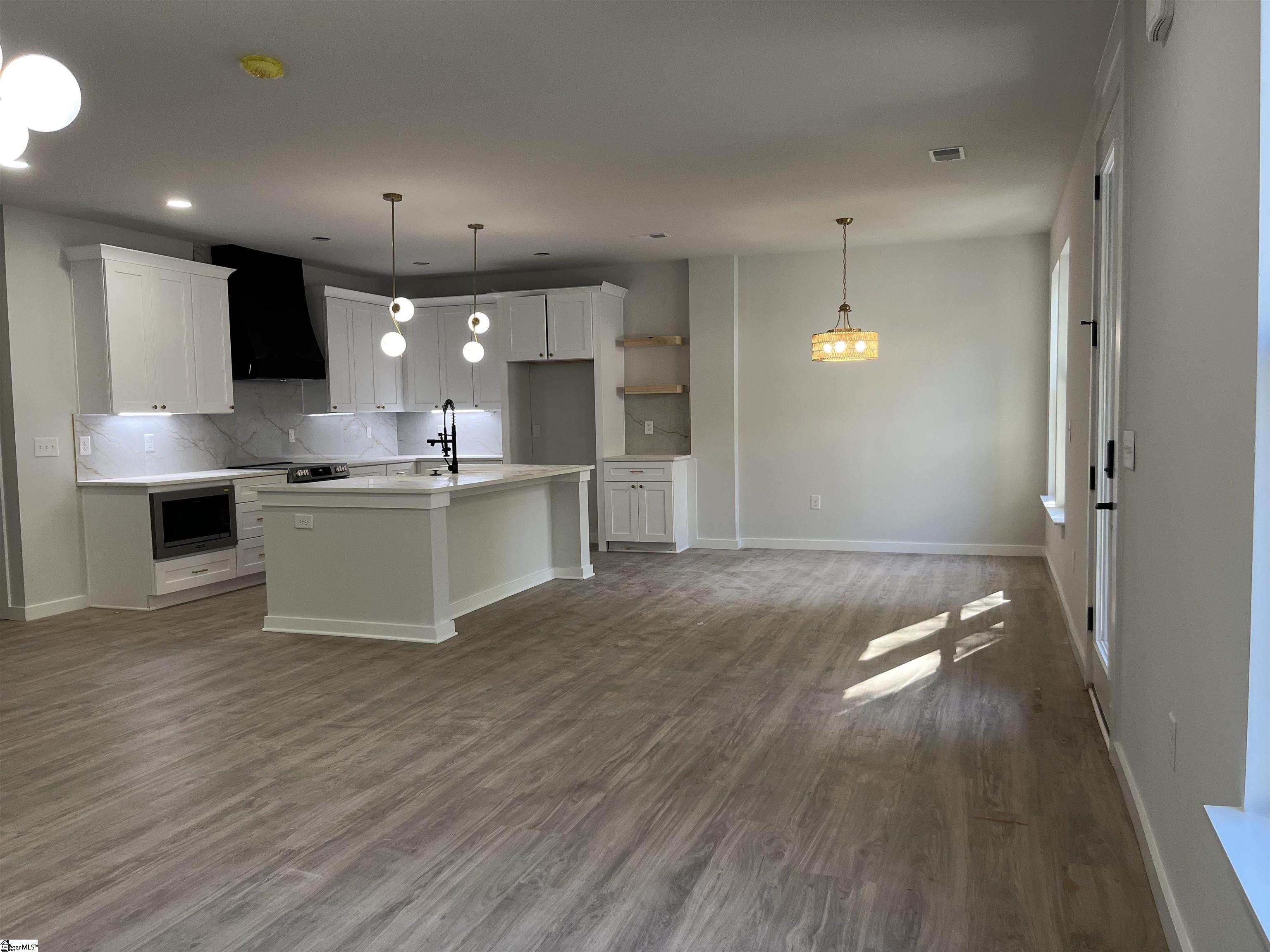 142 Boxwood Lane Property Photo 11