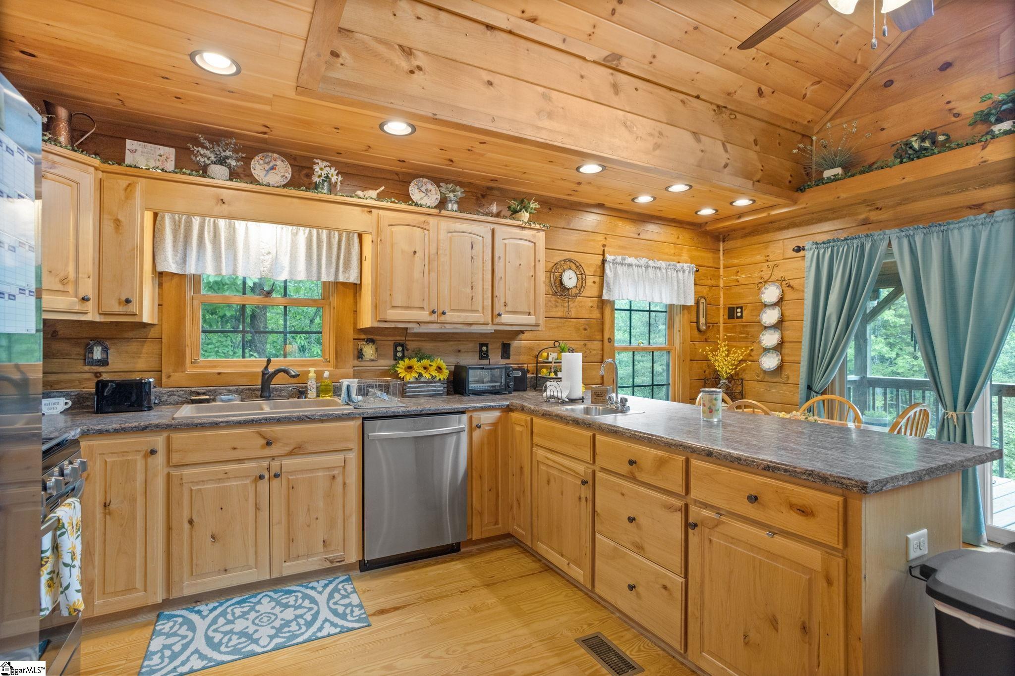 1436 Highway 414 Property Photo 9