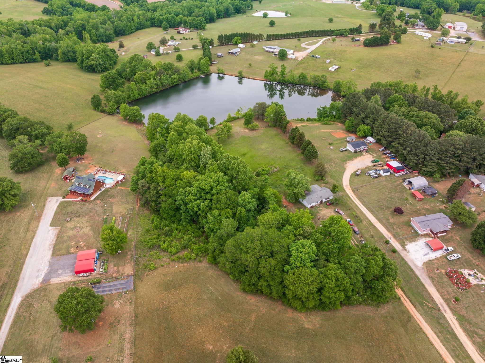 901 Iron Bridge Road Property Photo 2
