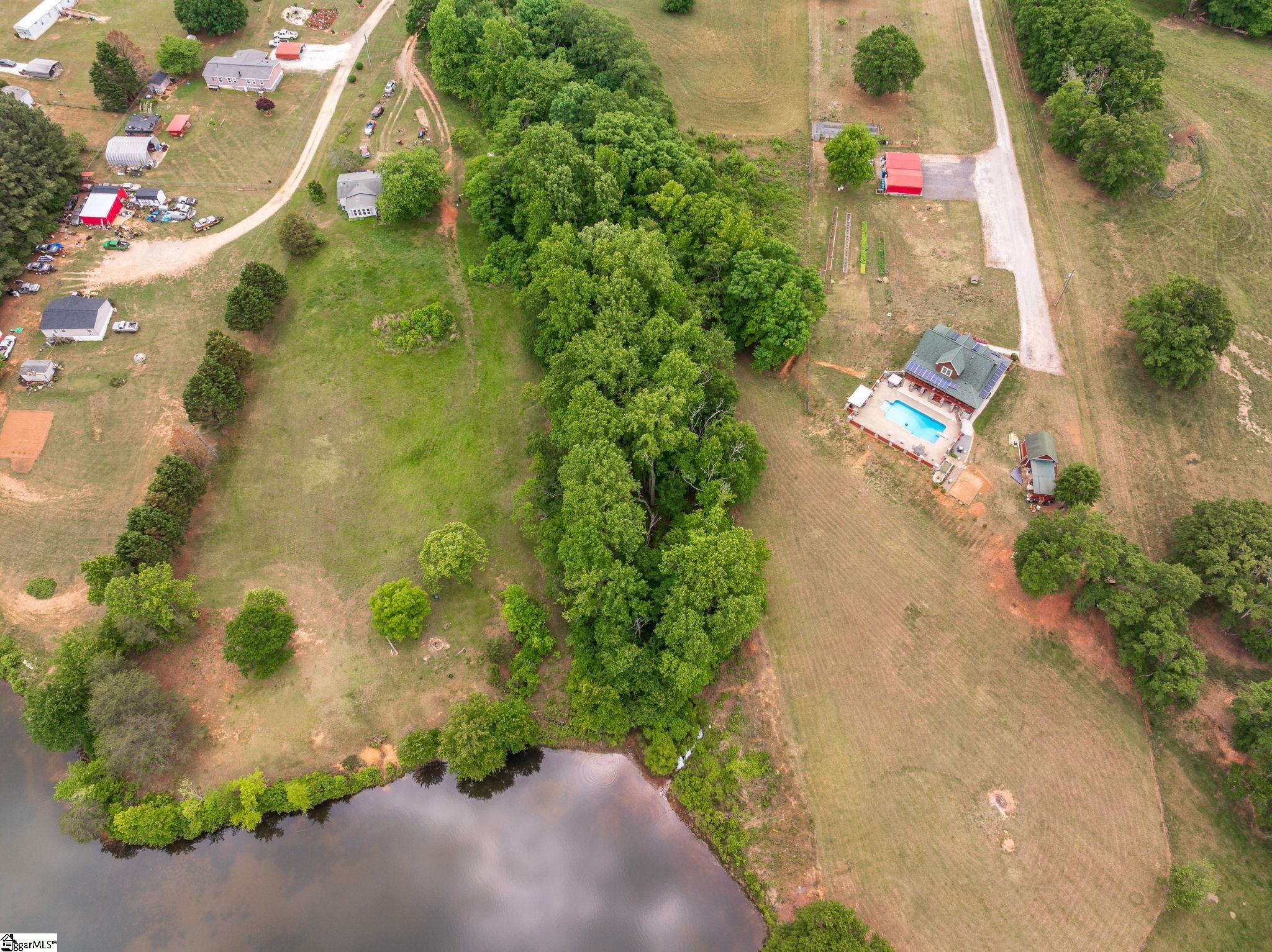 901 Iron Bridge Road Property Photo 5