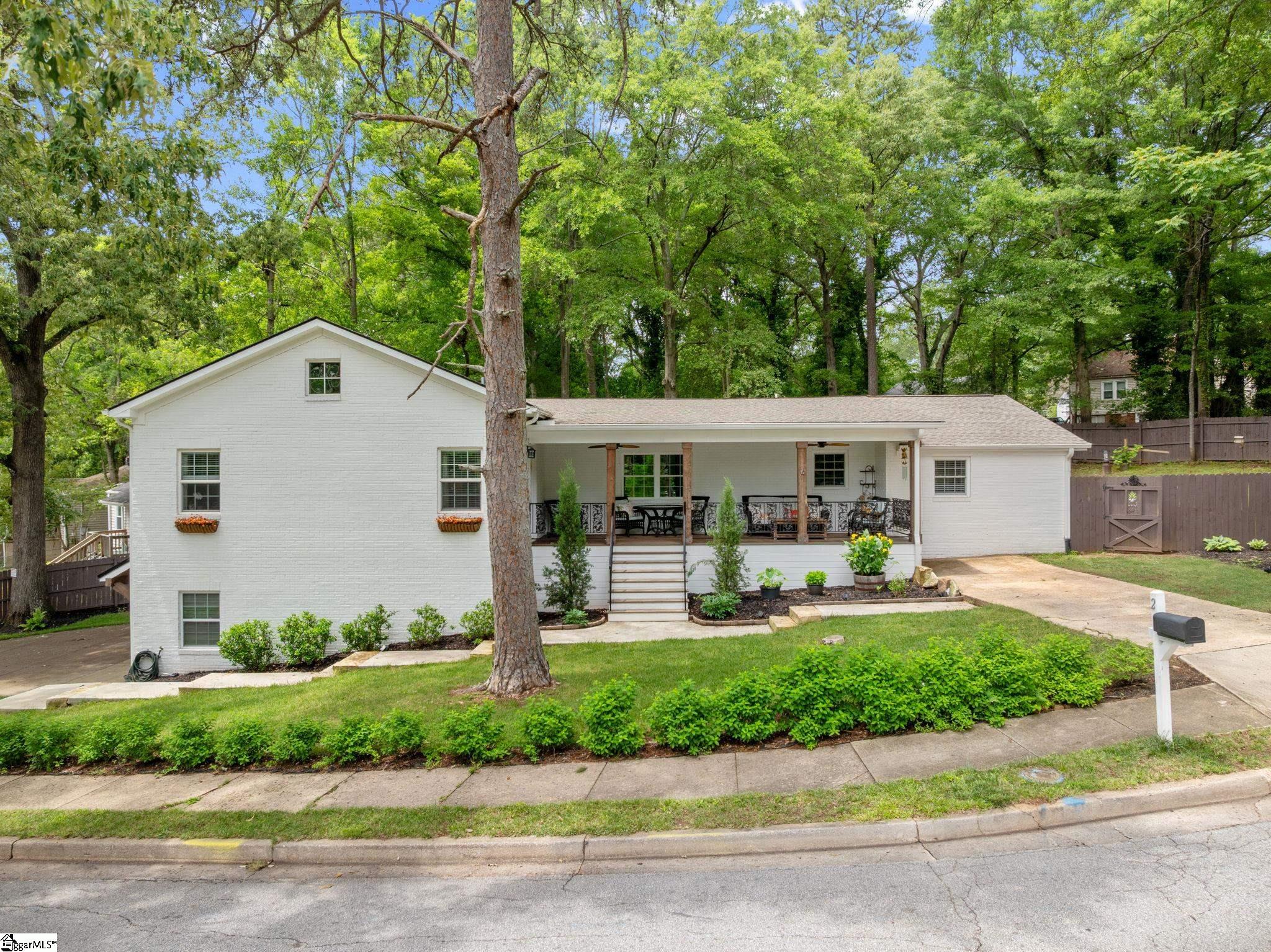 2 Prancer Avenue Property Photo 2