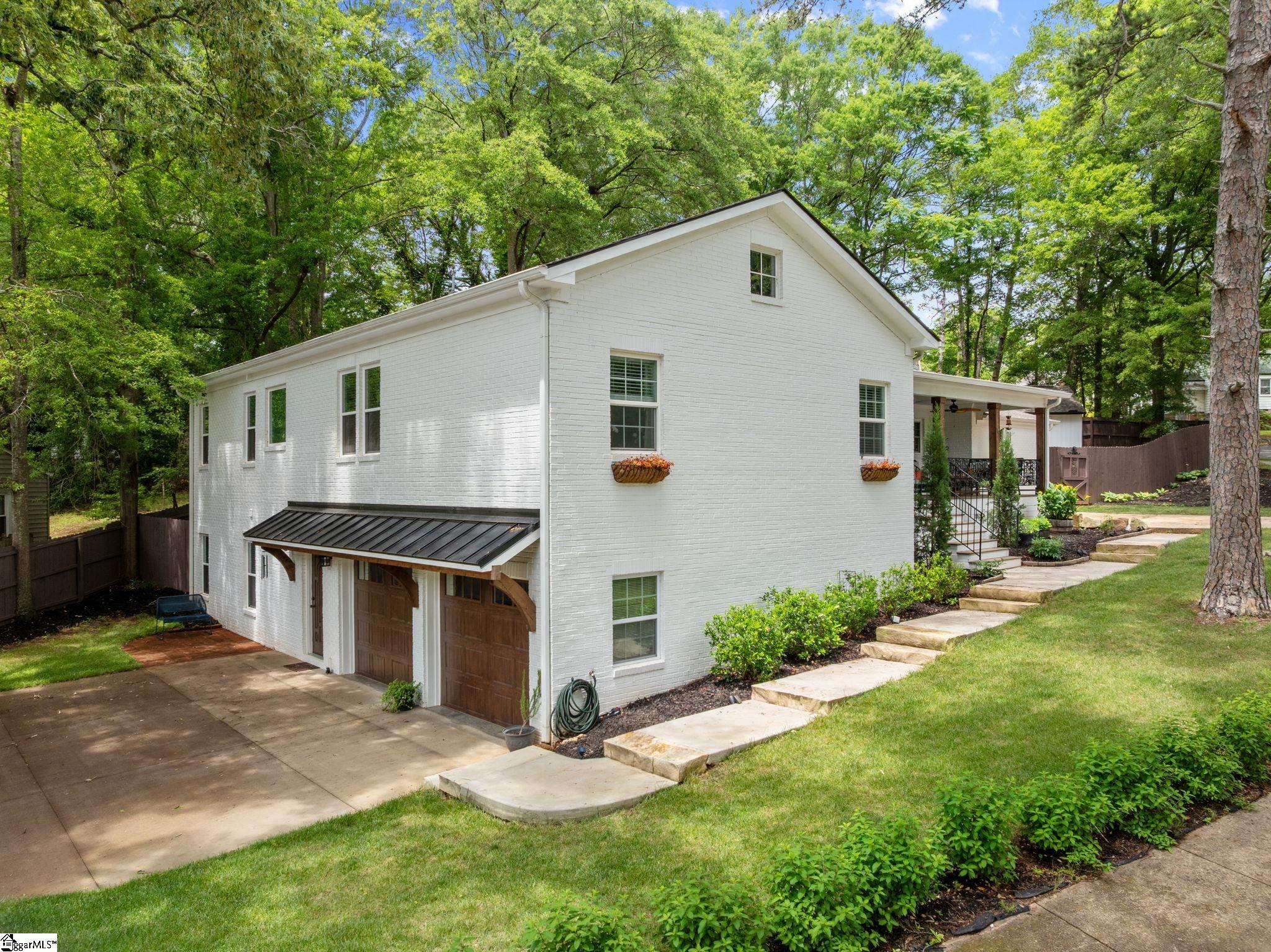 2 Prancer Avenue Property Photo 34