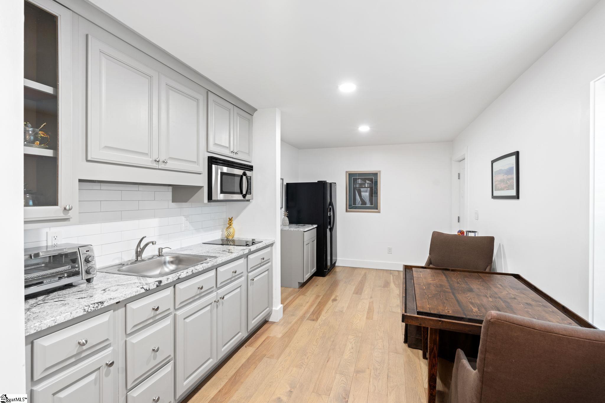 2 Prancer Avenue Property Photo 37