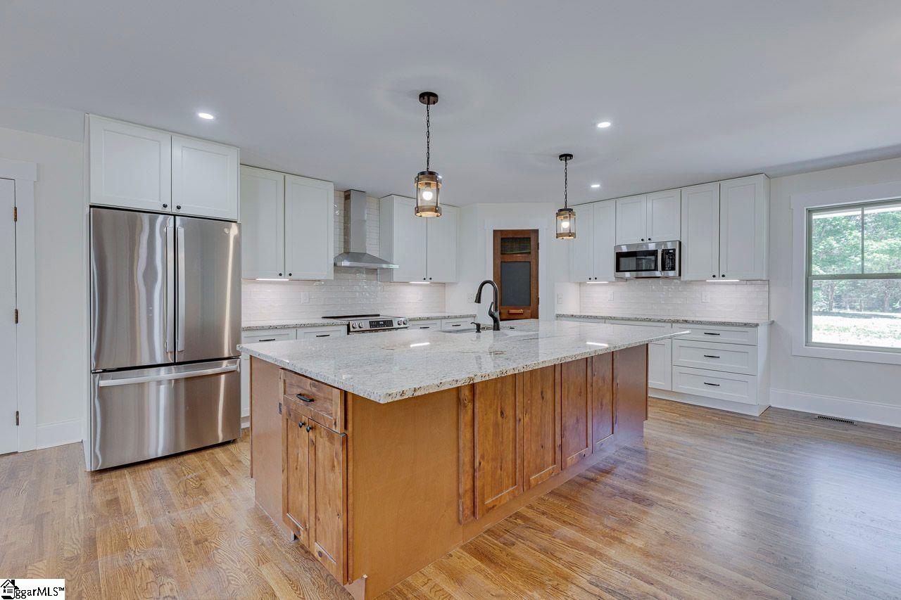 1041 Motlow School Road Property Photo 6