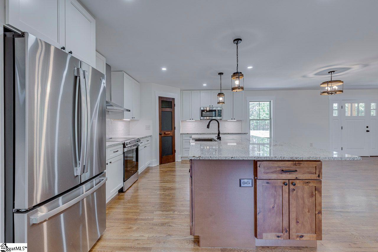 1041 Motlow School Road Property Photo 7