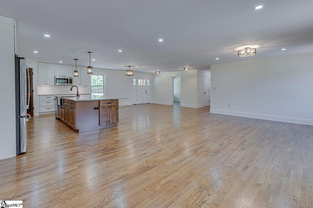 1041 Motlow School Road Property Photo 13