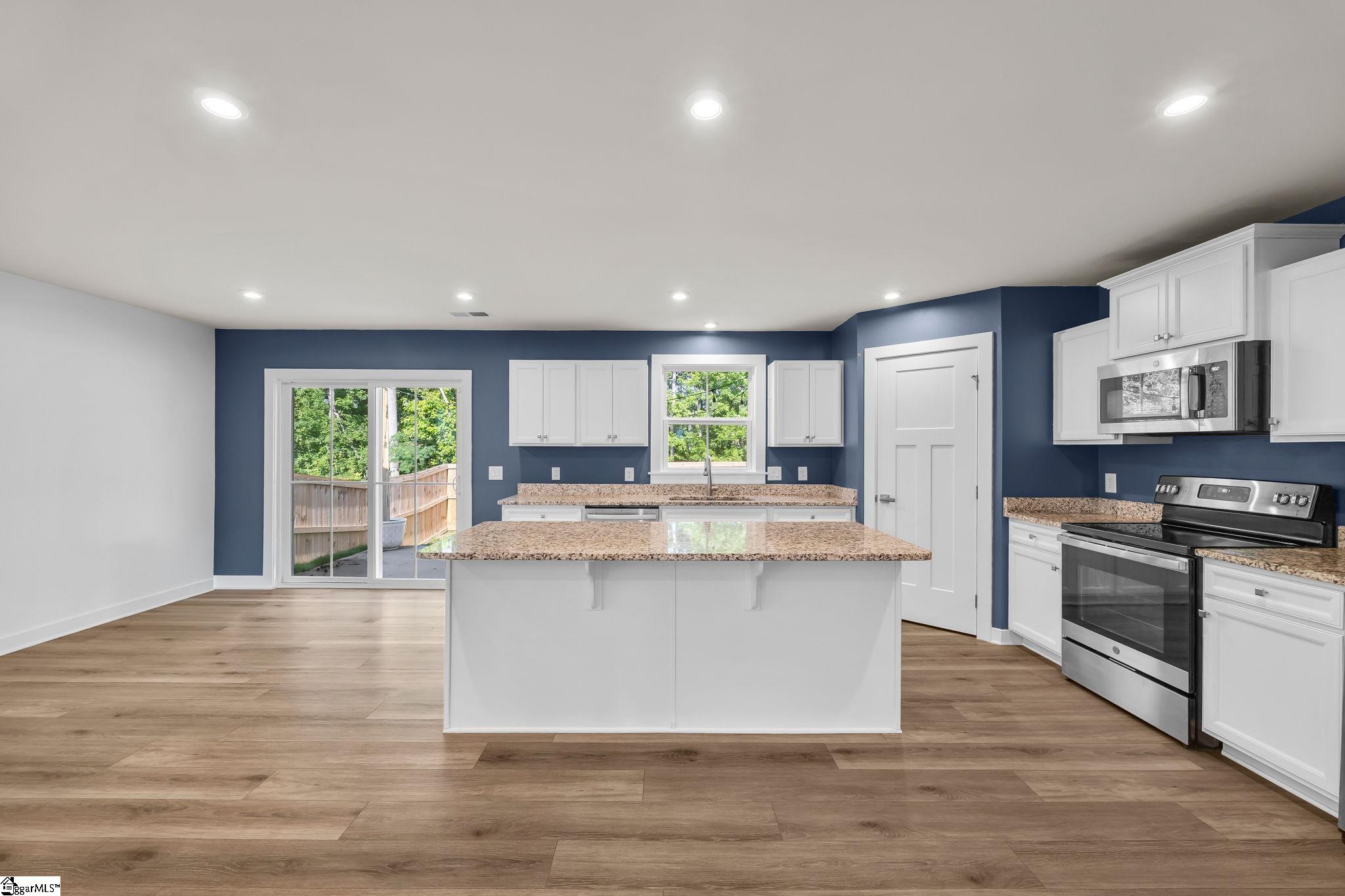 161 Southwell Street Property Photo 4