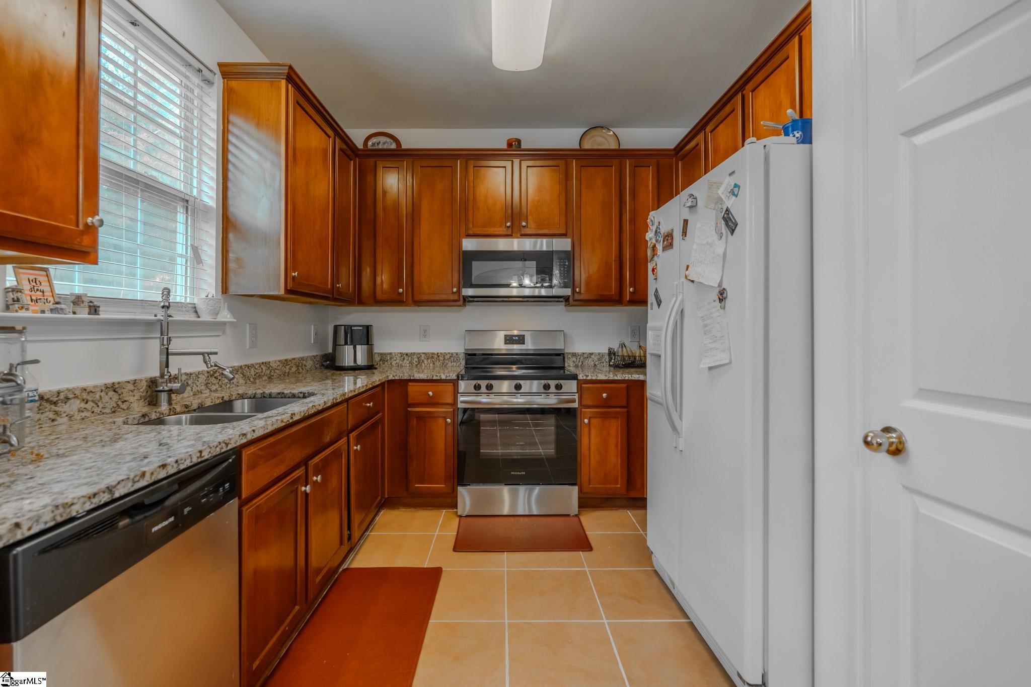 310 Hunslet Way Property Photo 11