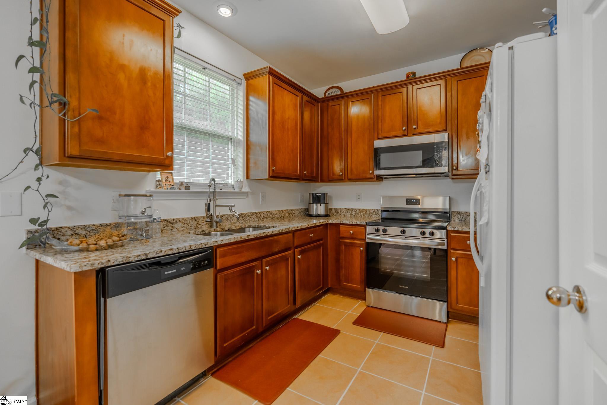 310 Hunslet Way Property Photo 12