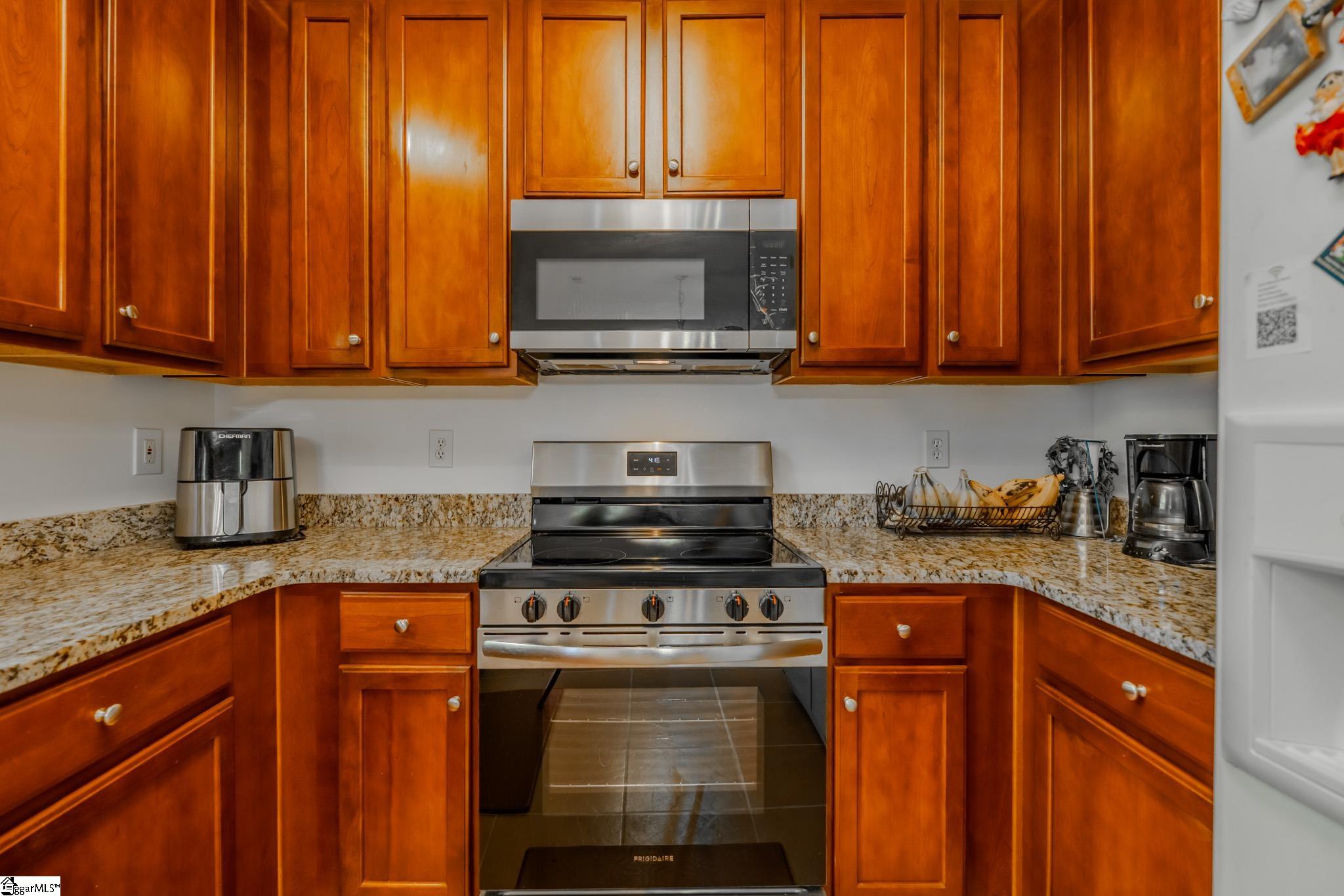 310 Hunslet Way Property Photo 13