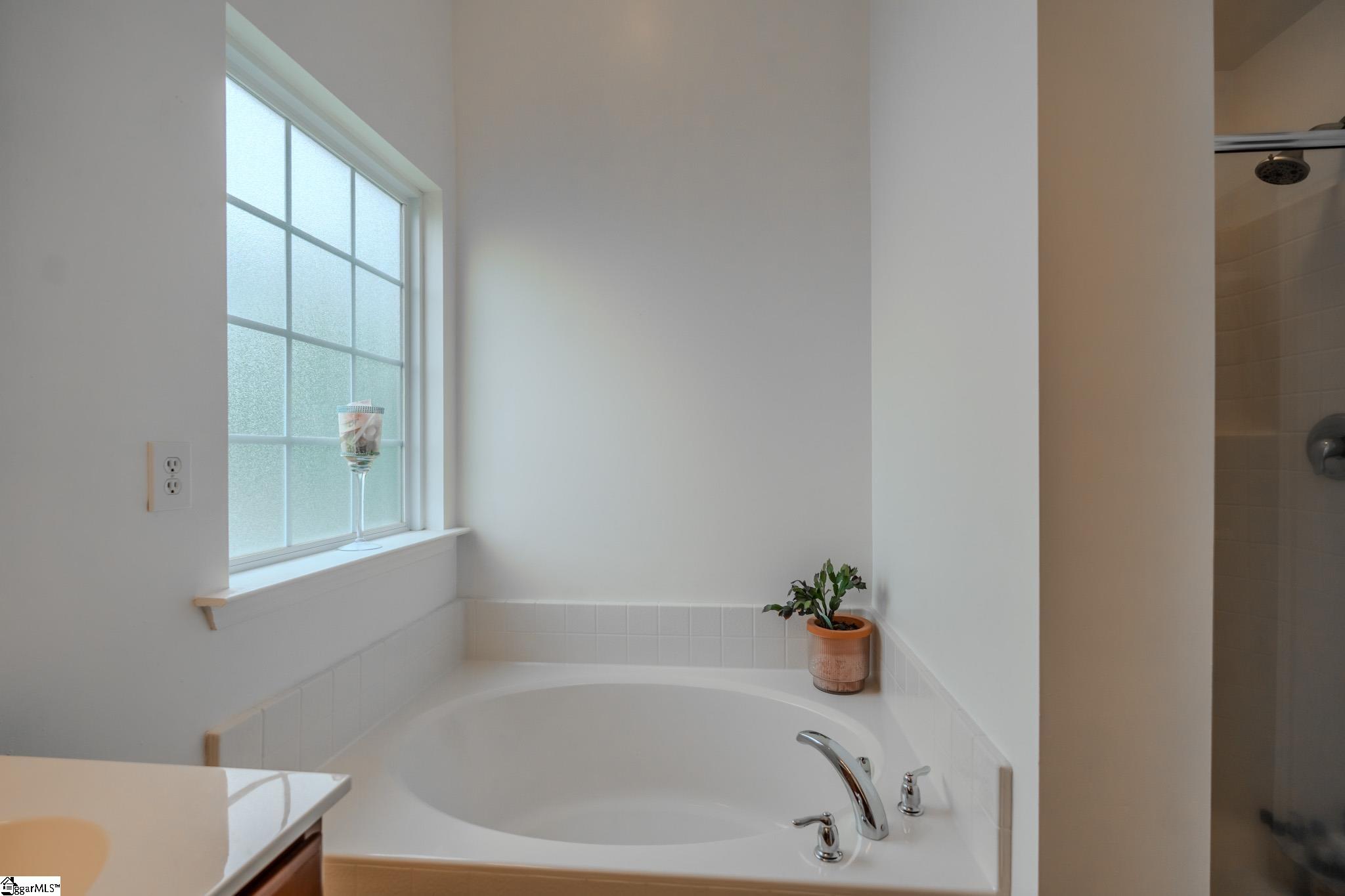 310 Hunslet Way Property Photo 22
