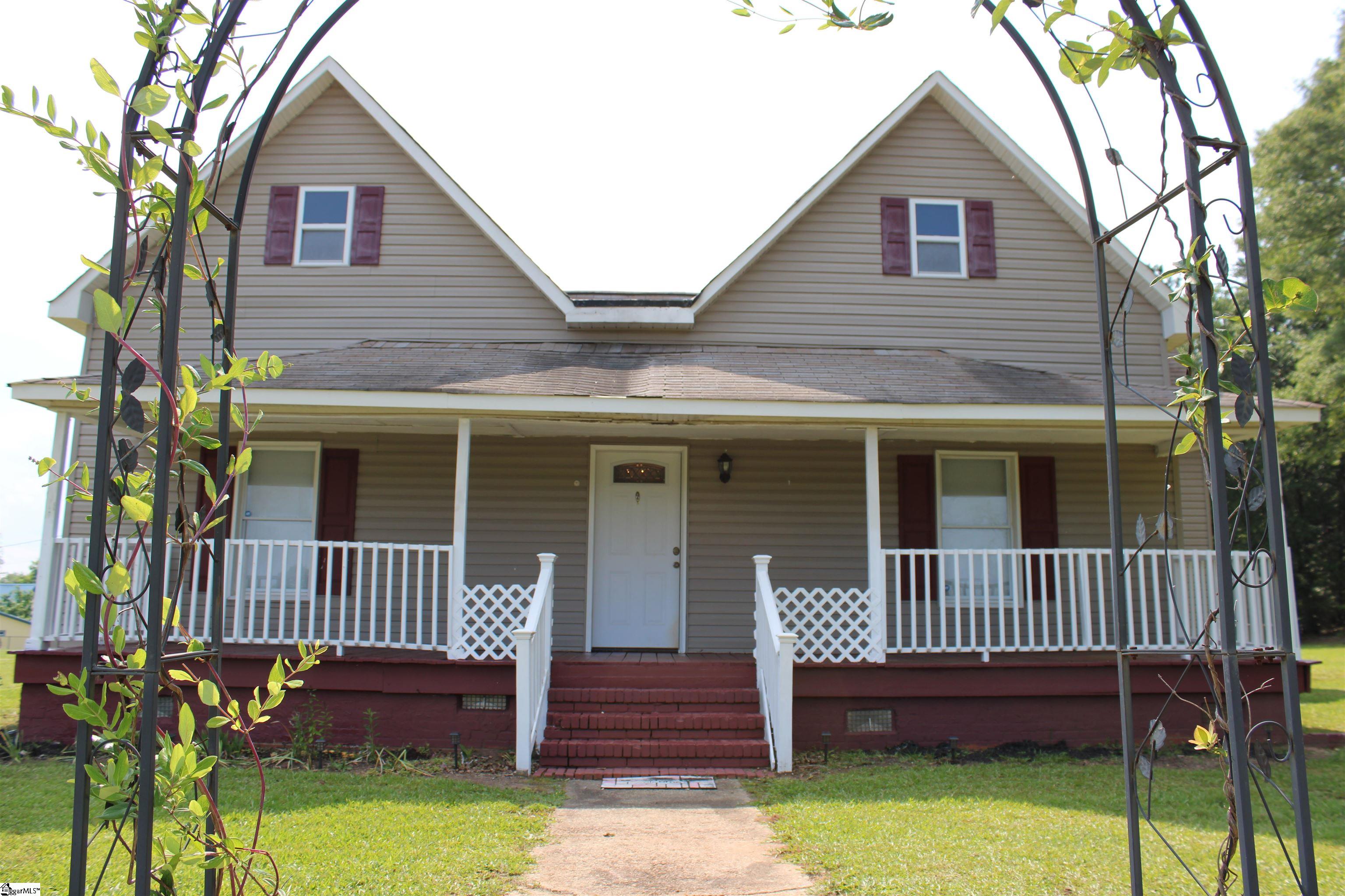 295 Dorn Street Property Photo 4