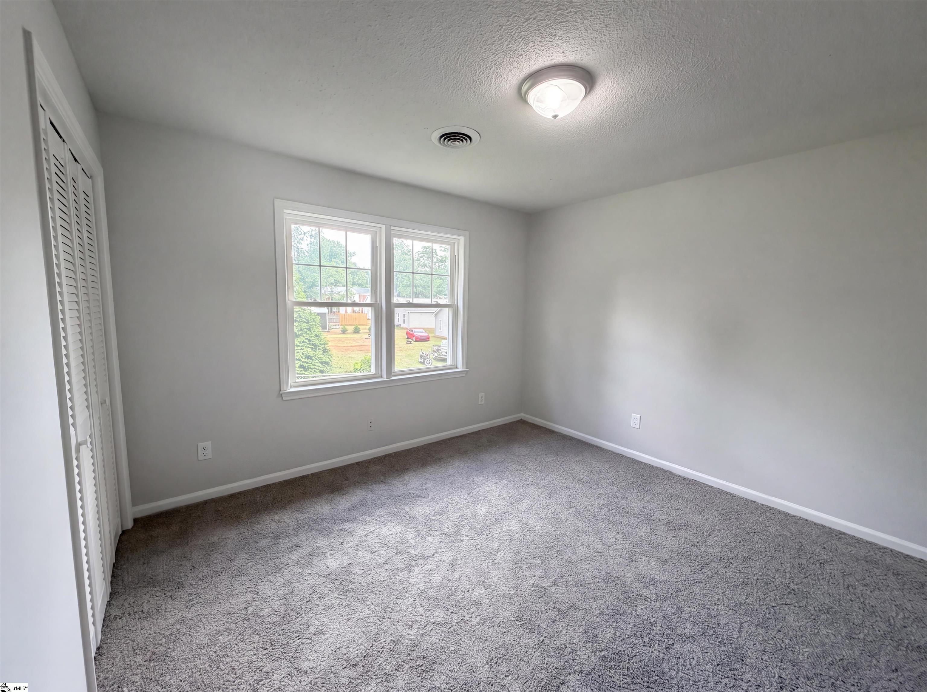 4 Willowood Drive Property Photo 4