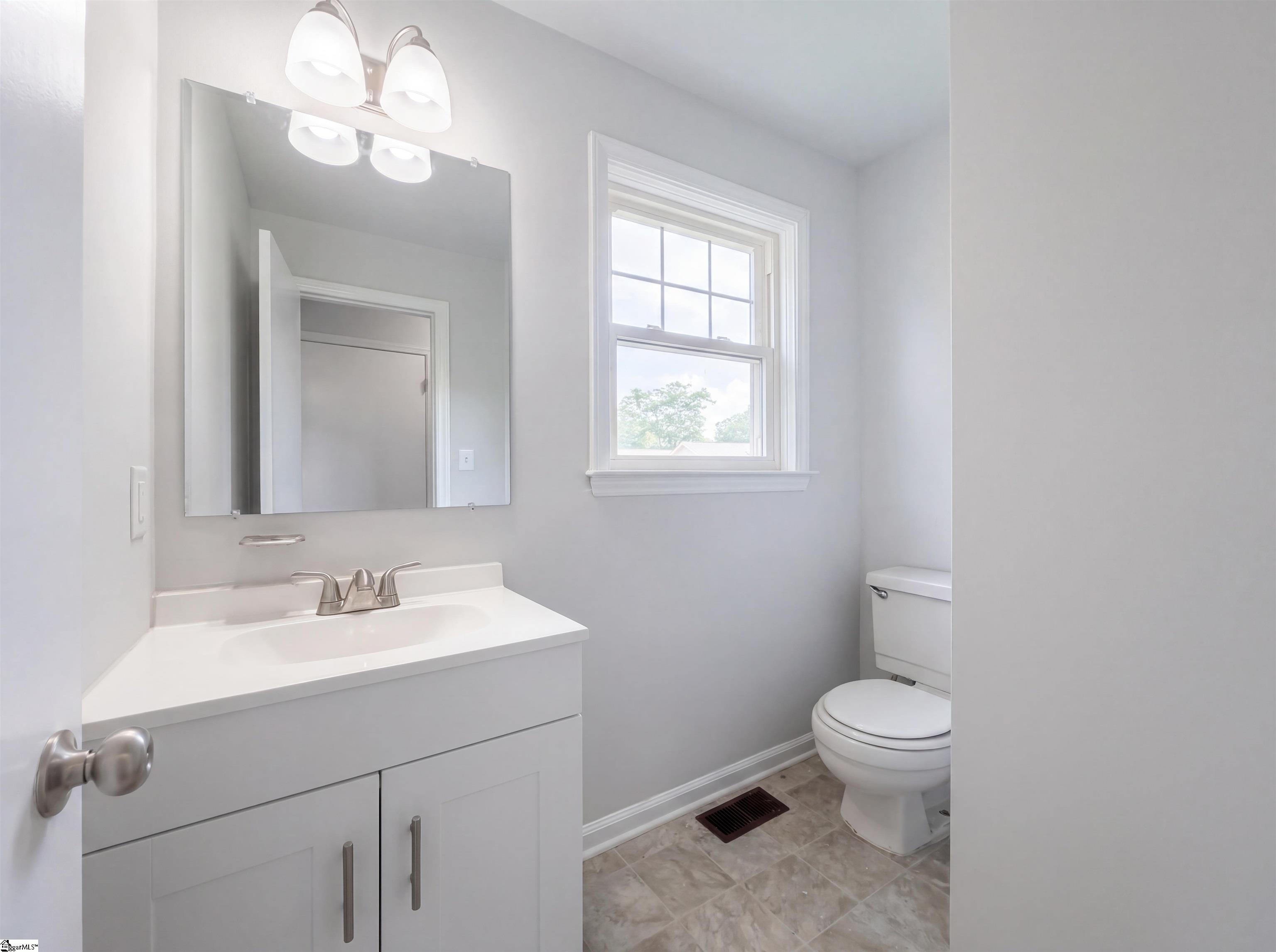 4 Willowood Drive Property Photo 6
