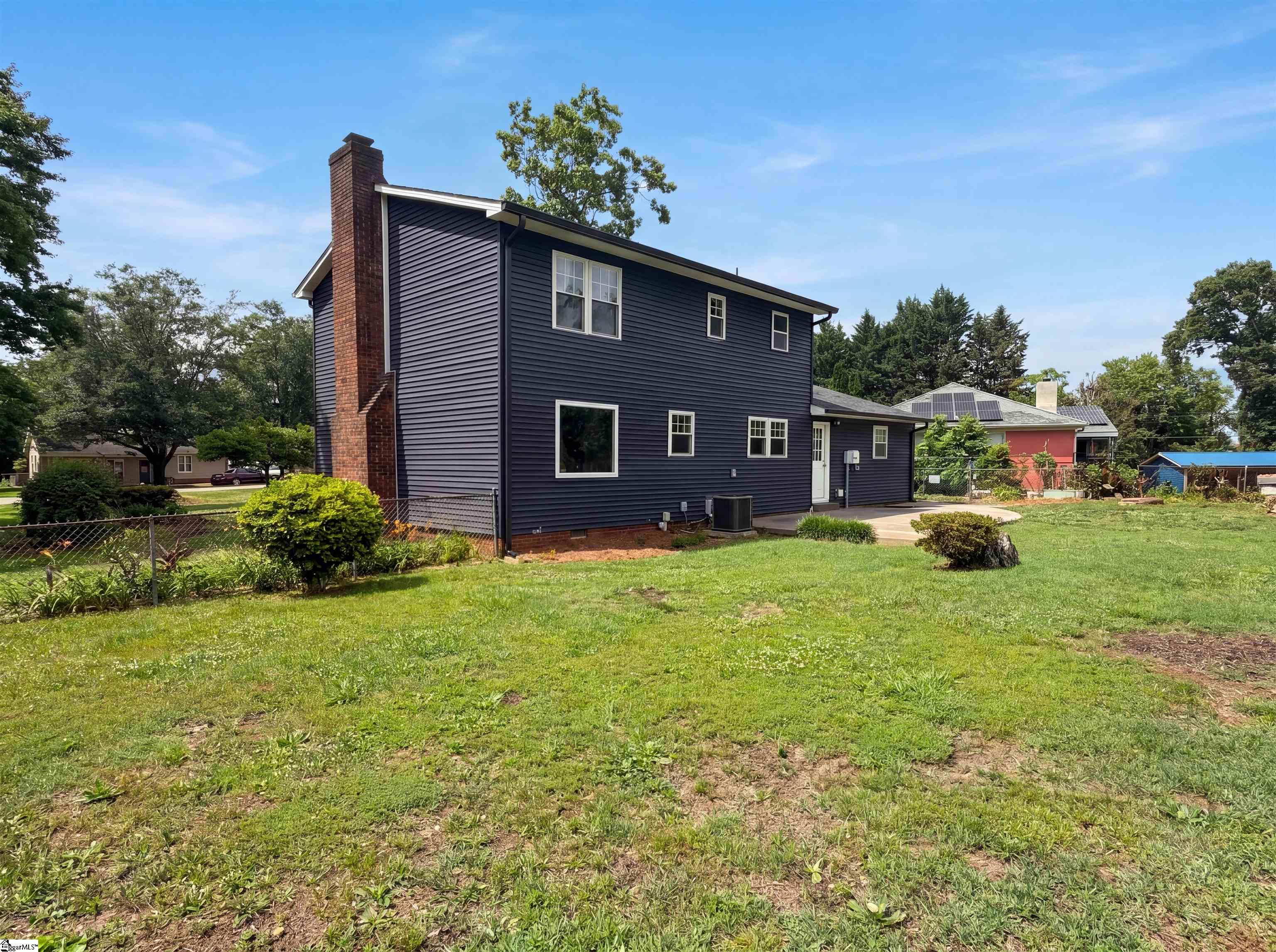 4 Willowood Drive Property Photo 20
