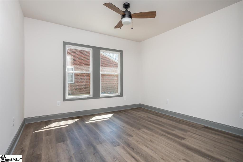 1208 W Main Street Property Photo 15