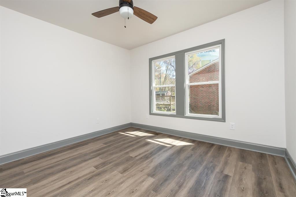 1208 W Main Street Property Photo 16