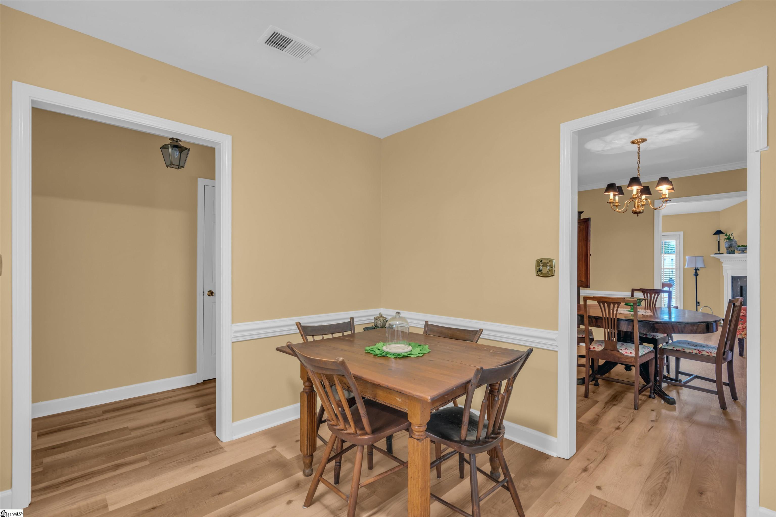 184 Buckstone Lane Property Photo 6