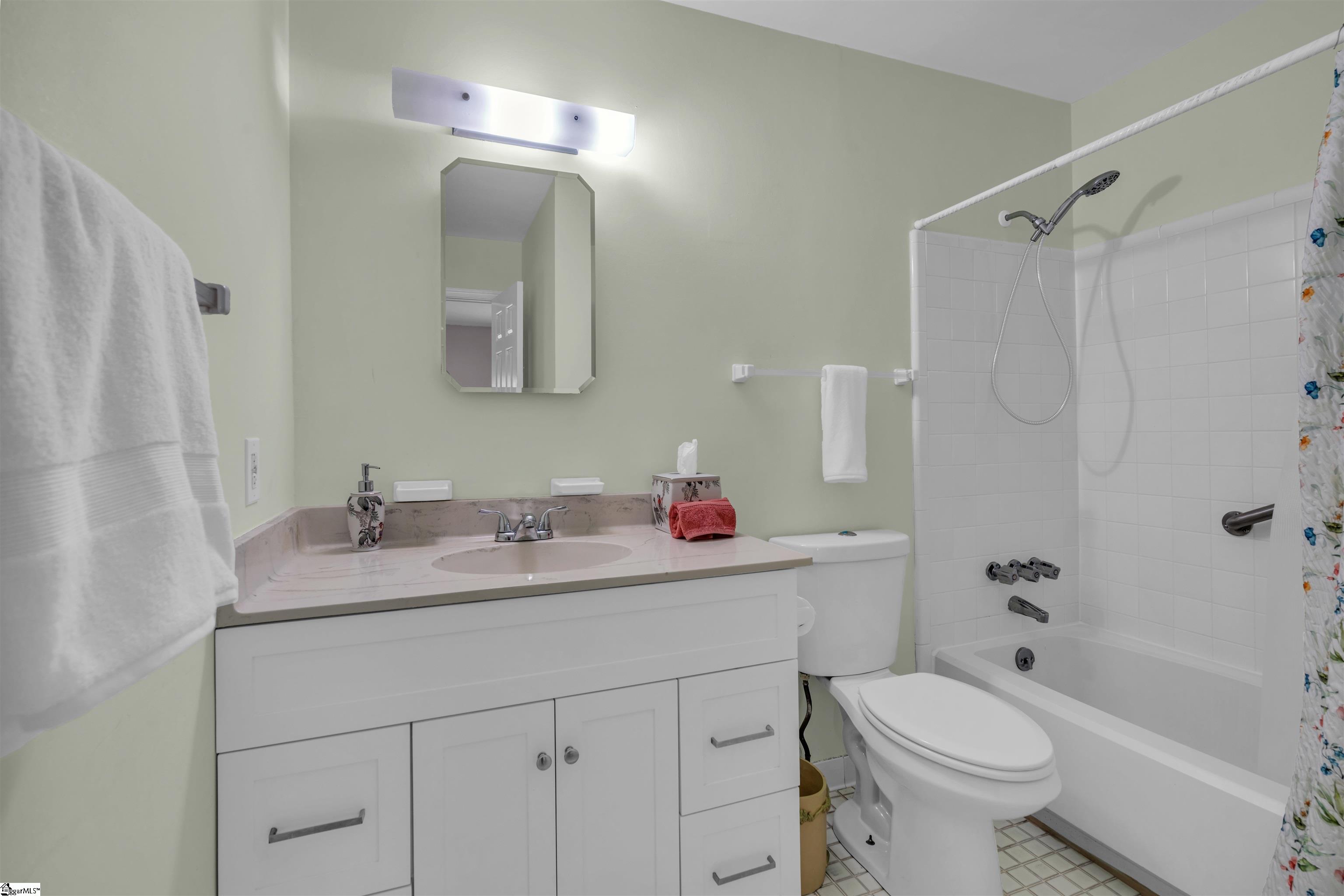 184 Buckstone Lane Property Photo 16