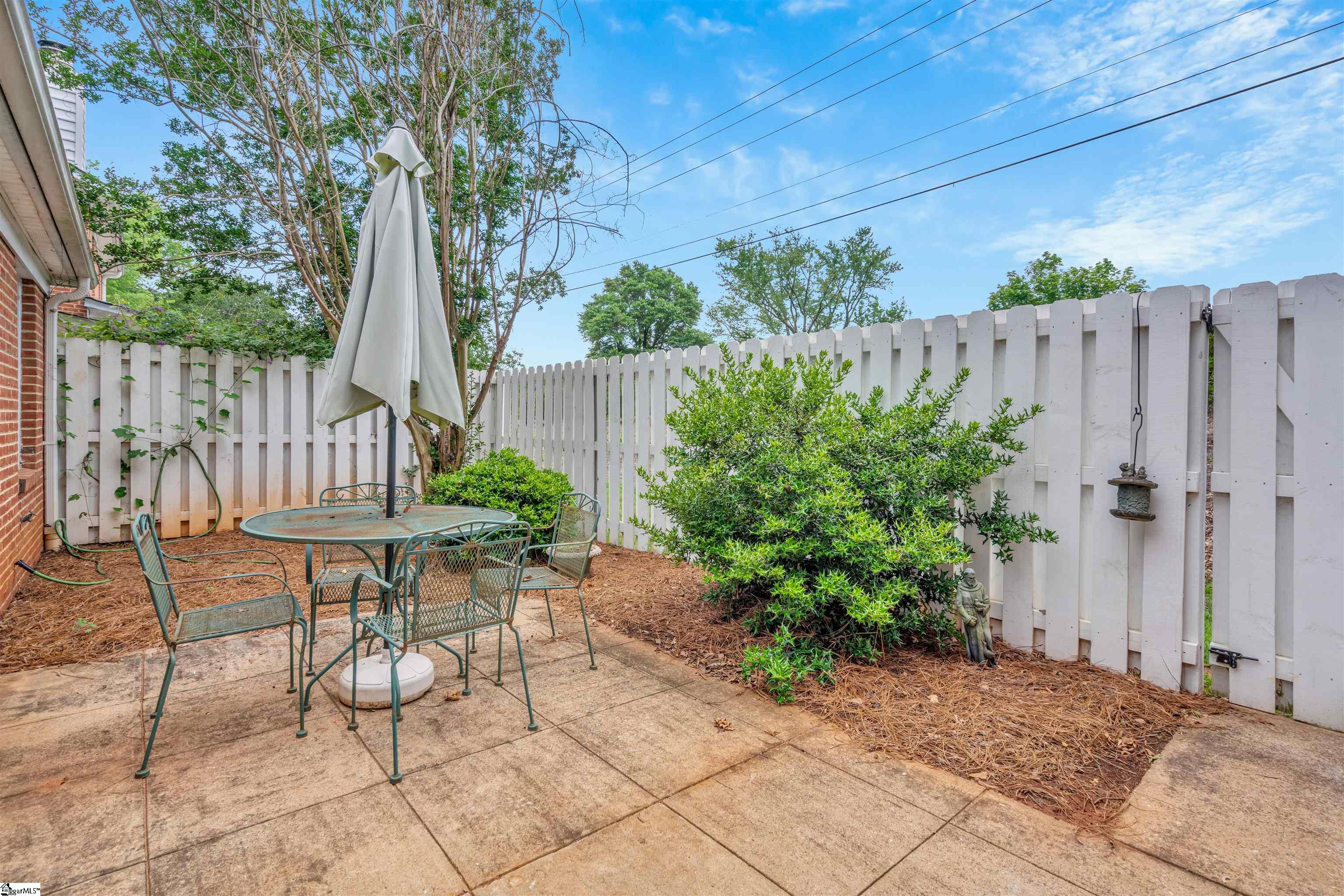 184 Buckstone Lane Property Photo 20