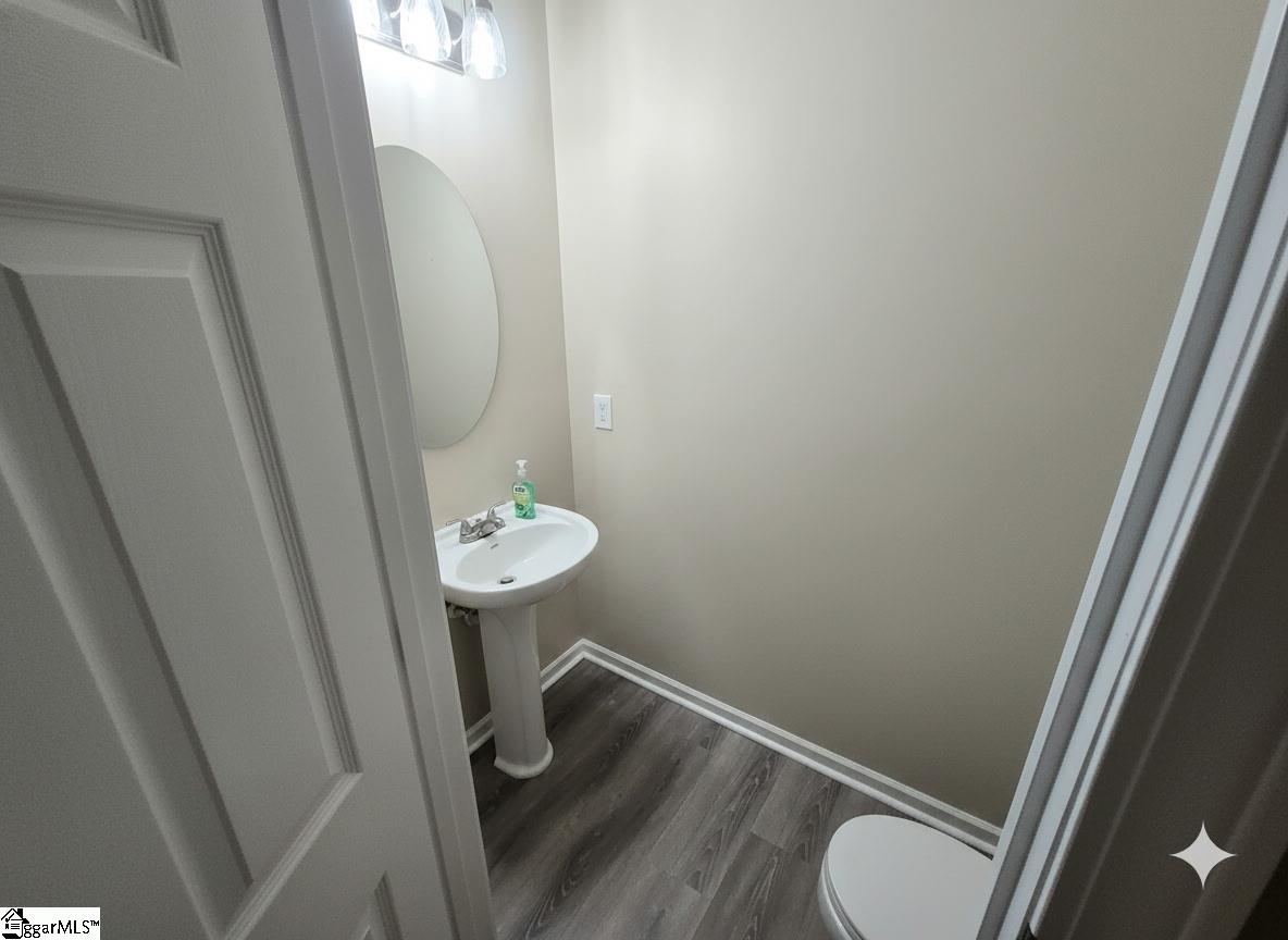 124 Midwood Road Property Photo 11