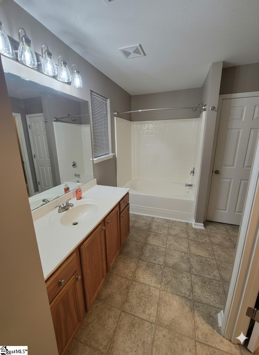 124 Midwood Road Property Photo 13