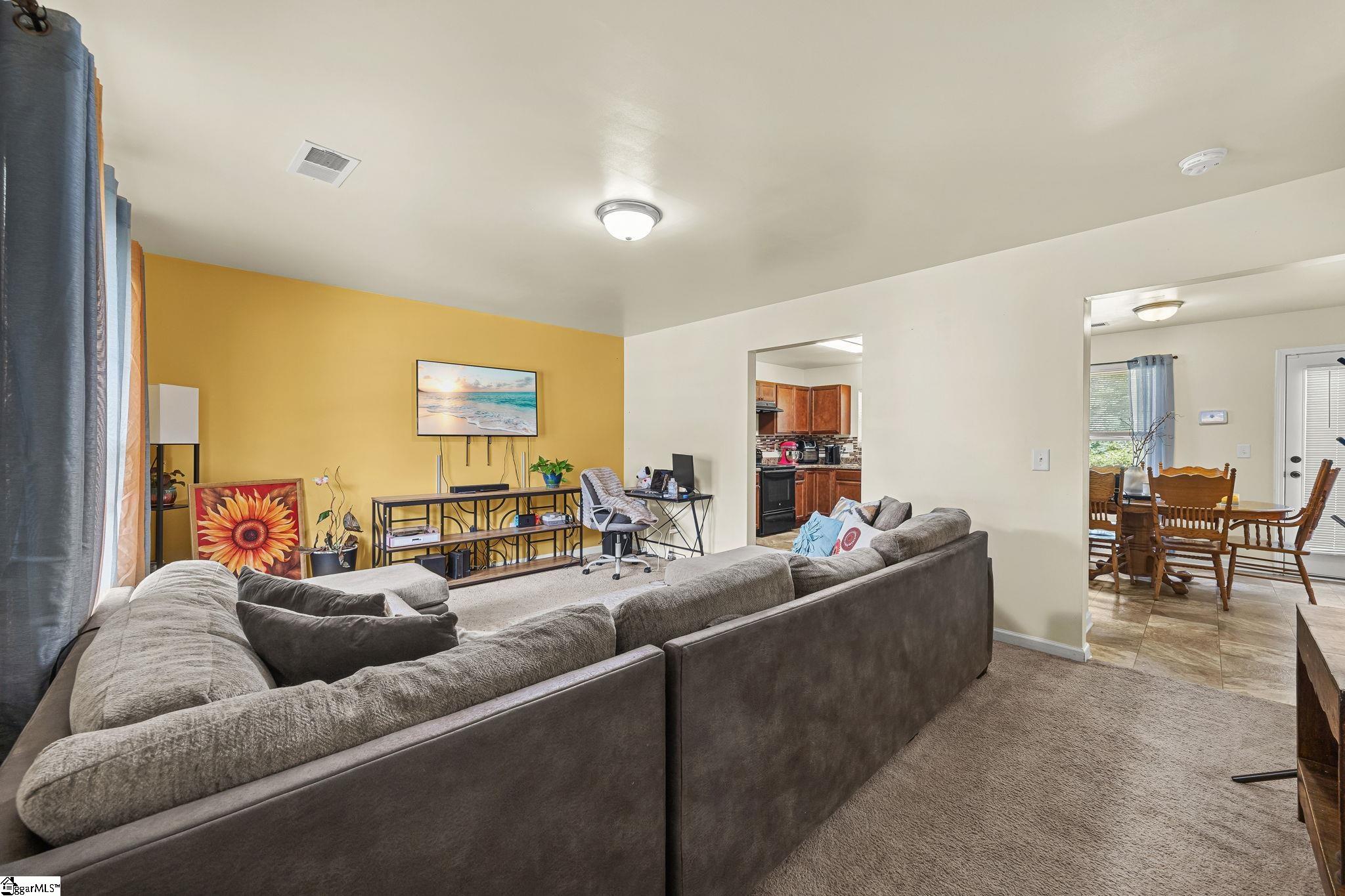 337 Cedar Ridge Property Photo 4
