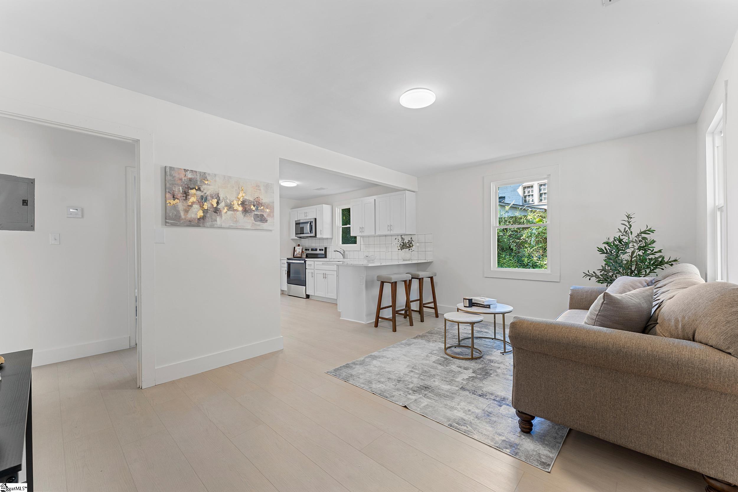202 Loop Street Property Photo 6
