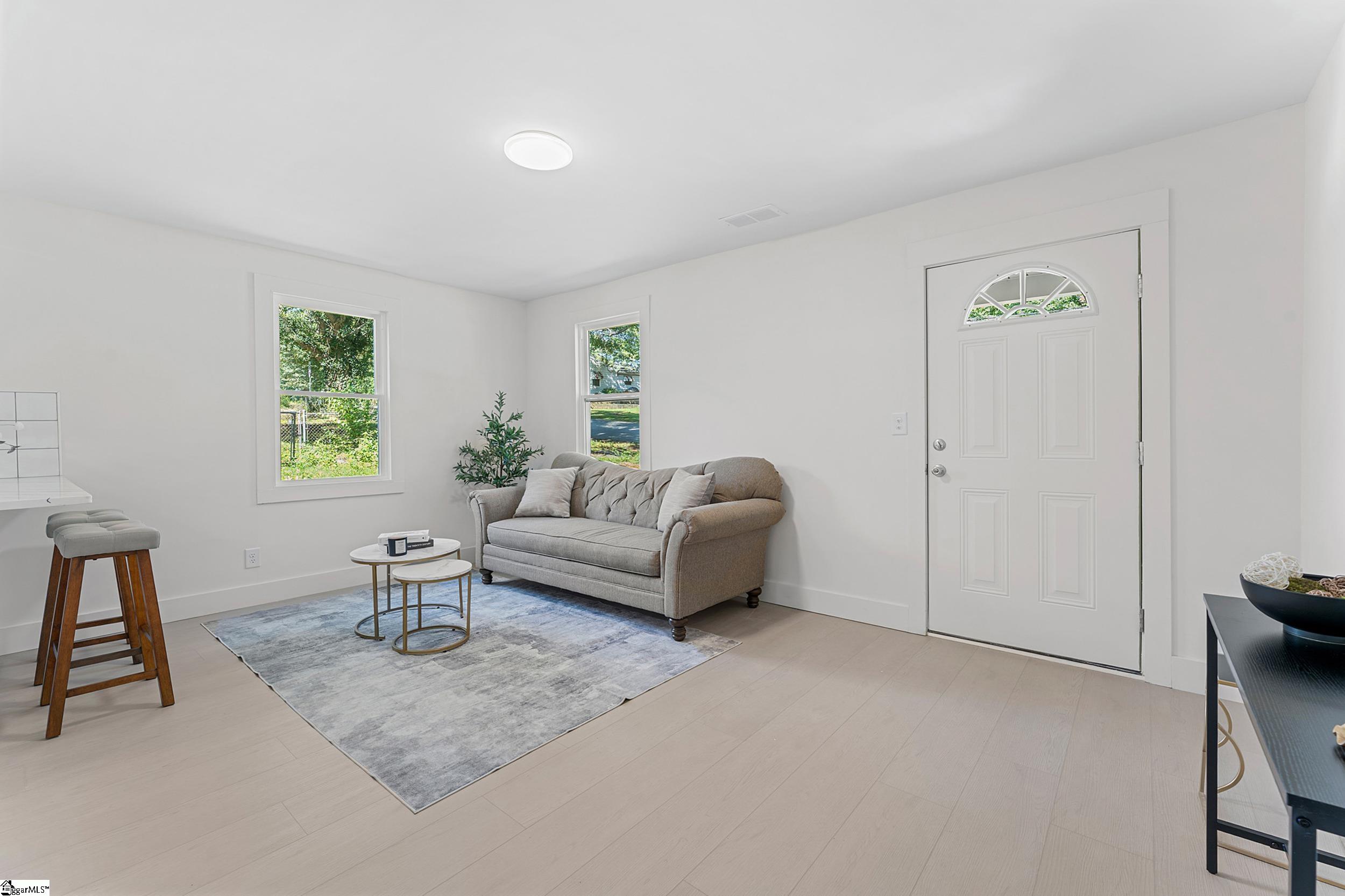 202 Loop Street Property Photo 7