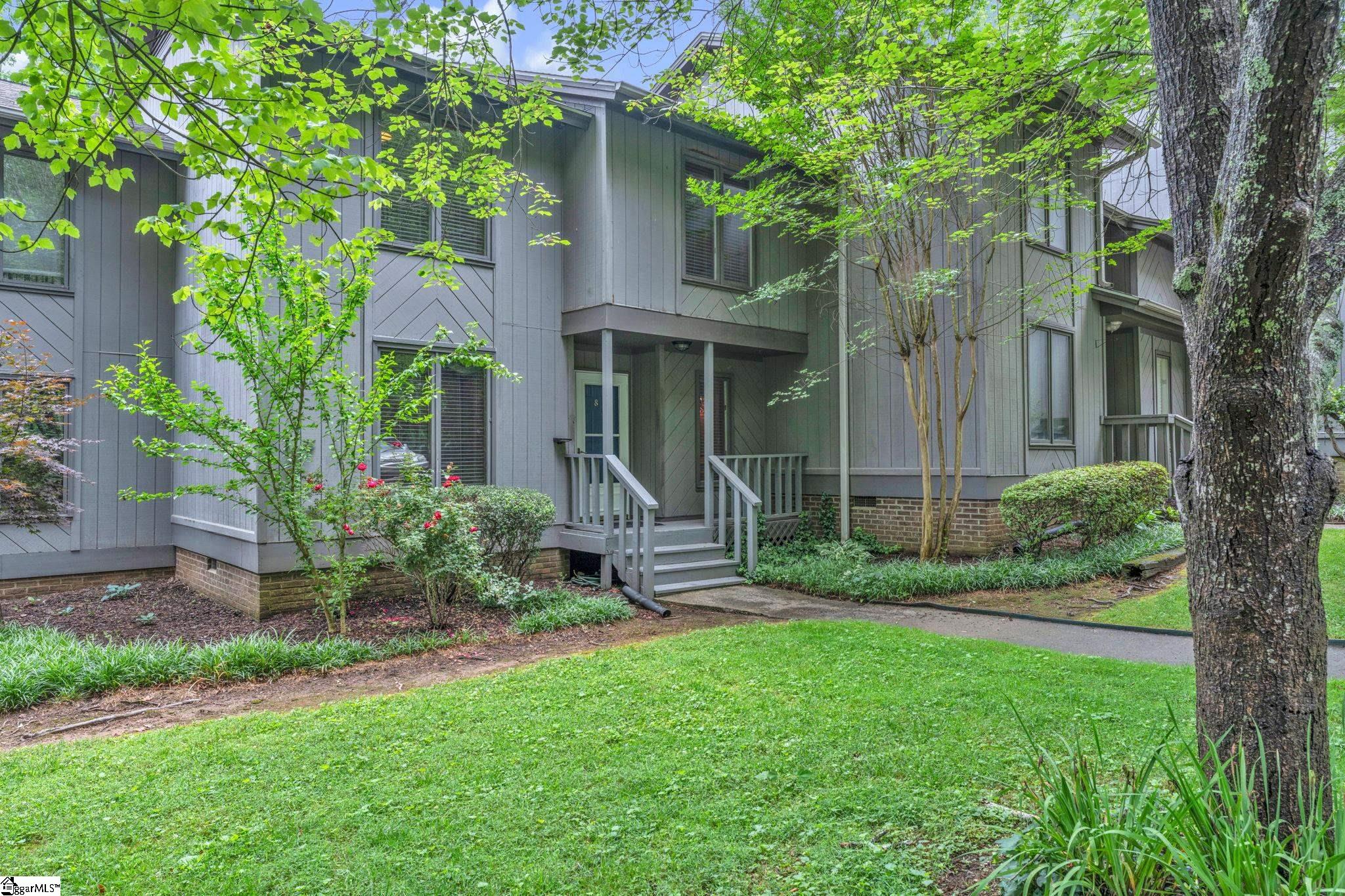 8 Graystone Way Property Photo 2