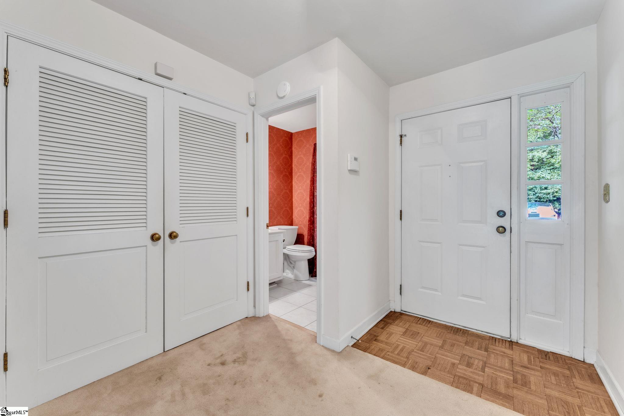 8 Graystone Way Property Photo 3