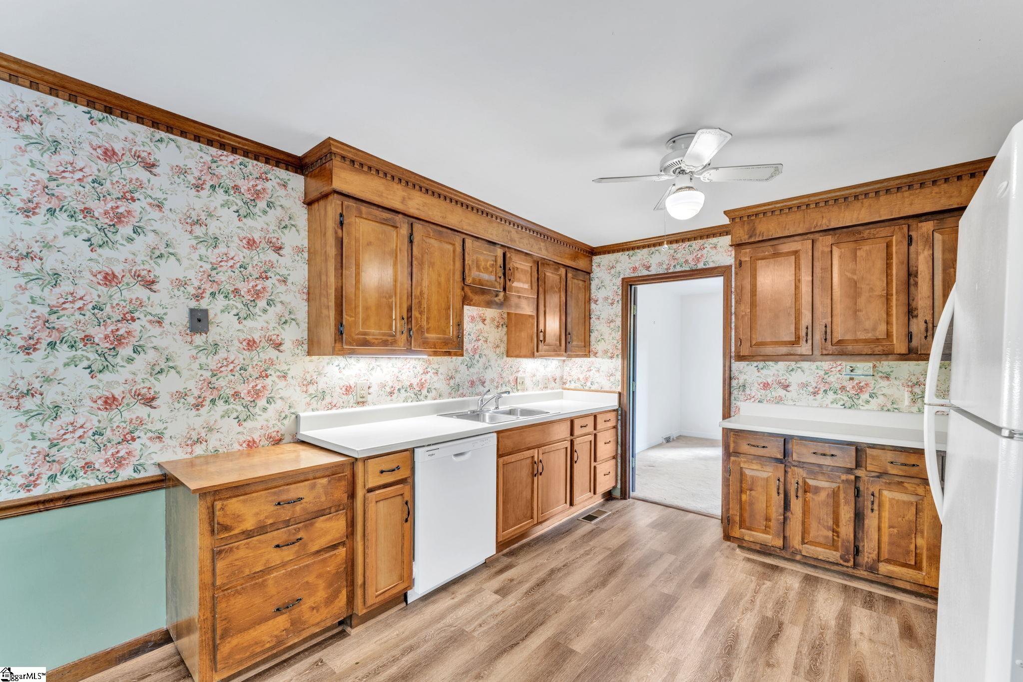 8 Graystone Way Property Photo 10